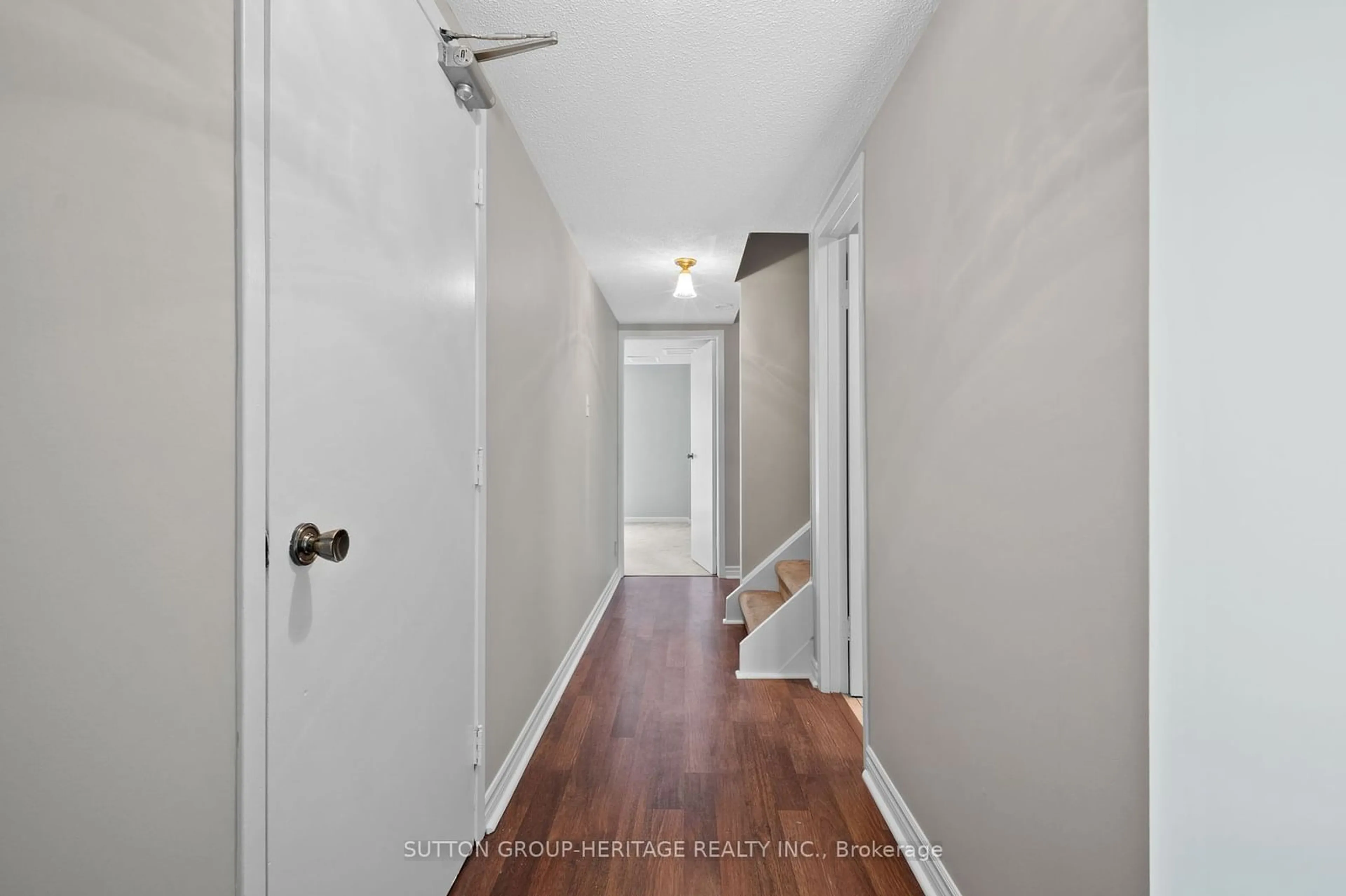 Indoor entryway for 3 Woodglen Way, Markham Ontario L3R 3A8