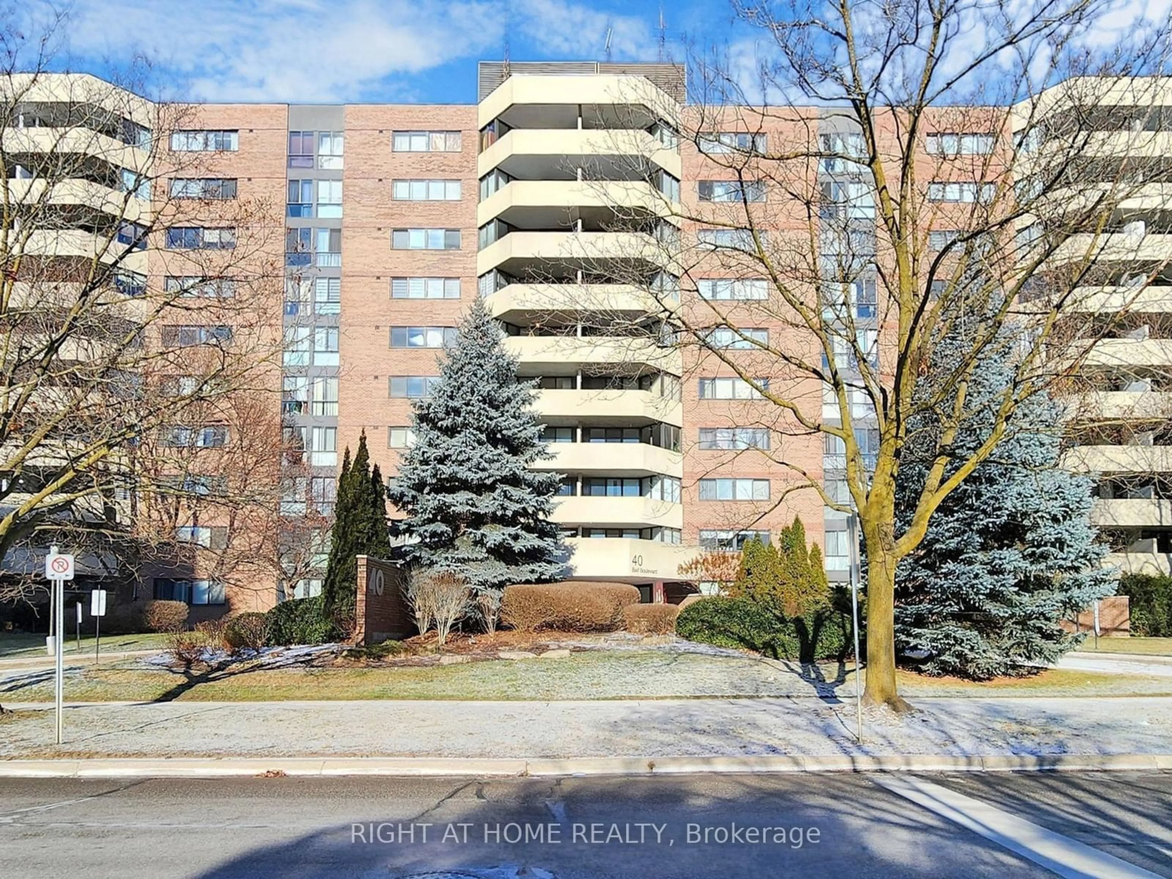 Unknown for 40 Baif Blvd #309, Richmond Hill Ontario L4C 5M9