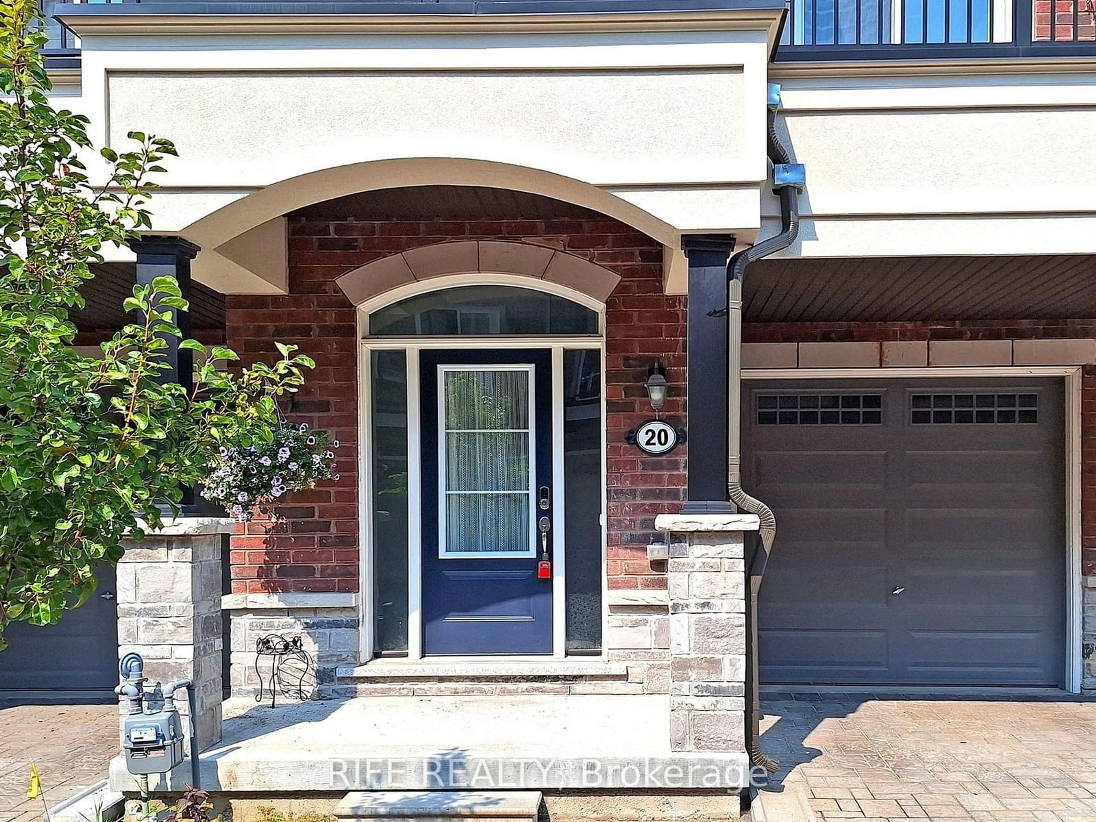 Home with brick exterior material, street for 20 Deep River Lane, Richmond Hill Ontario L4C 5S4