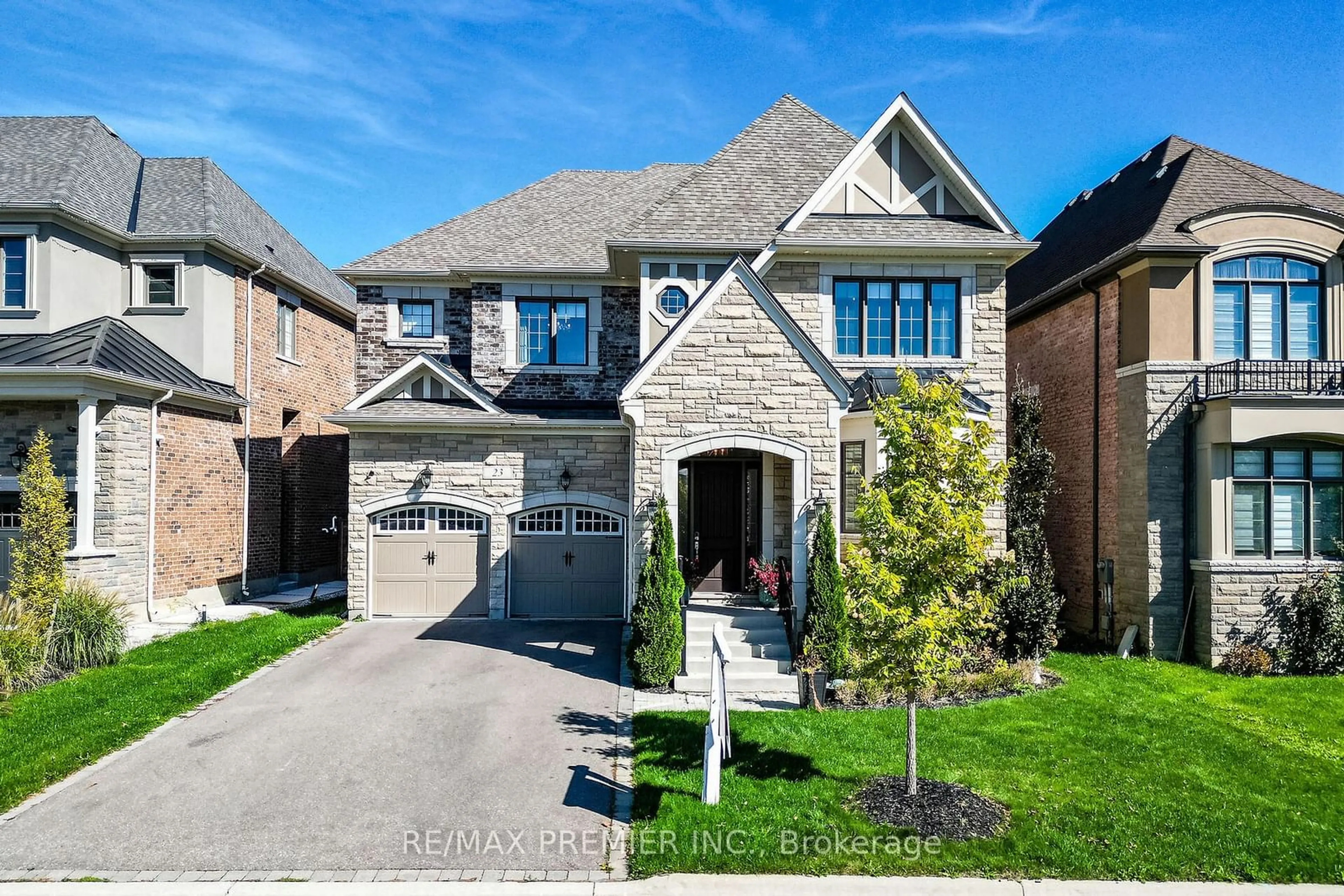 Home with brick exterior material, street for 23 Grace Lake Crt, Vaughan Ontario L4H 4V2