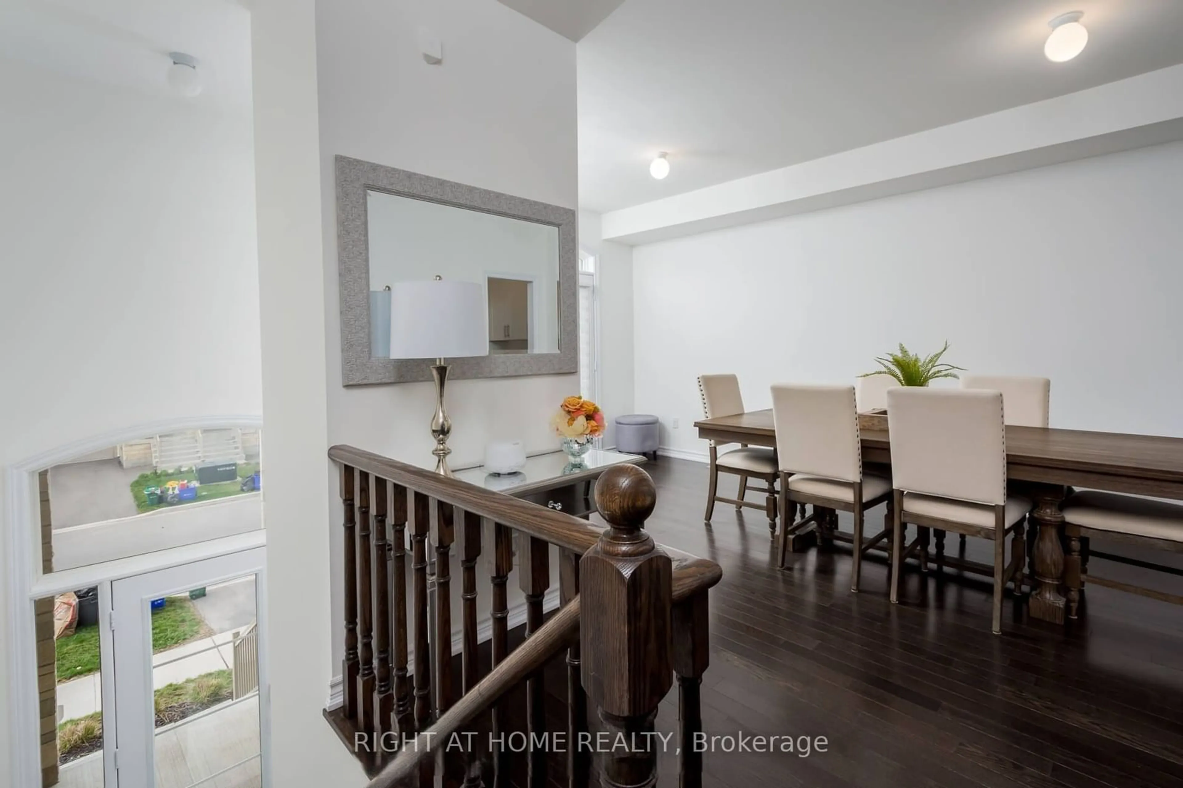 Dining room, unknown for 137 Allegranza Ave, Vaughan Ontario L4L 1A6