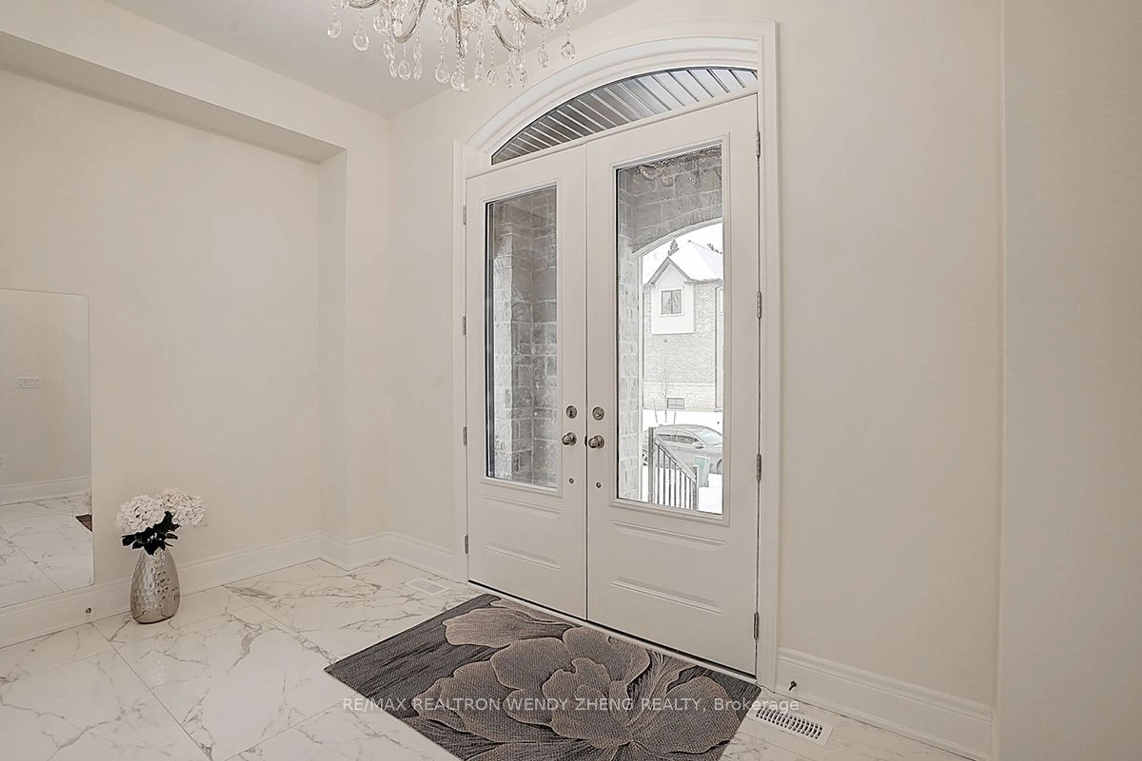 Indoor entryway for 9 Ignace St, Richmond Hill Ontario L4E 1L7