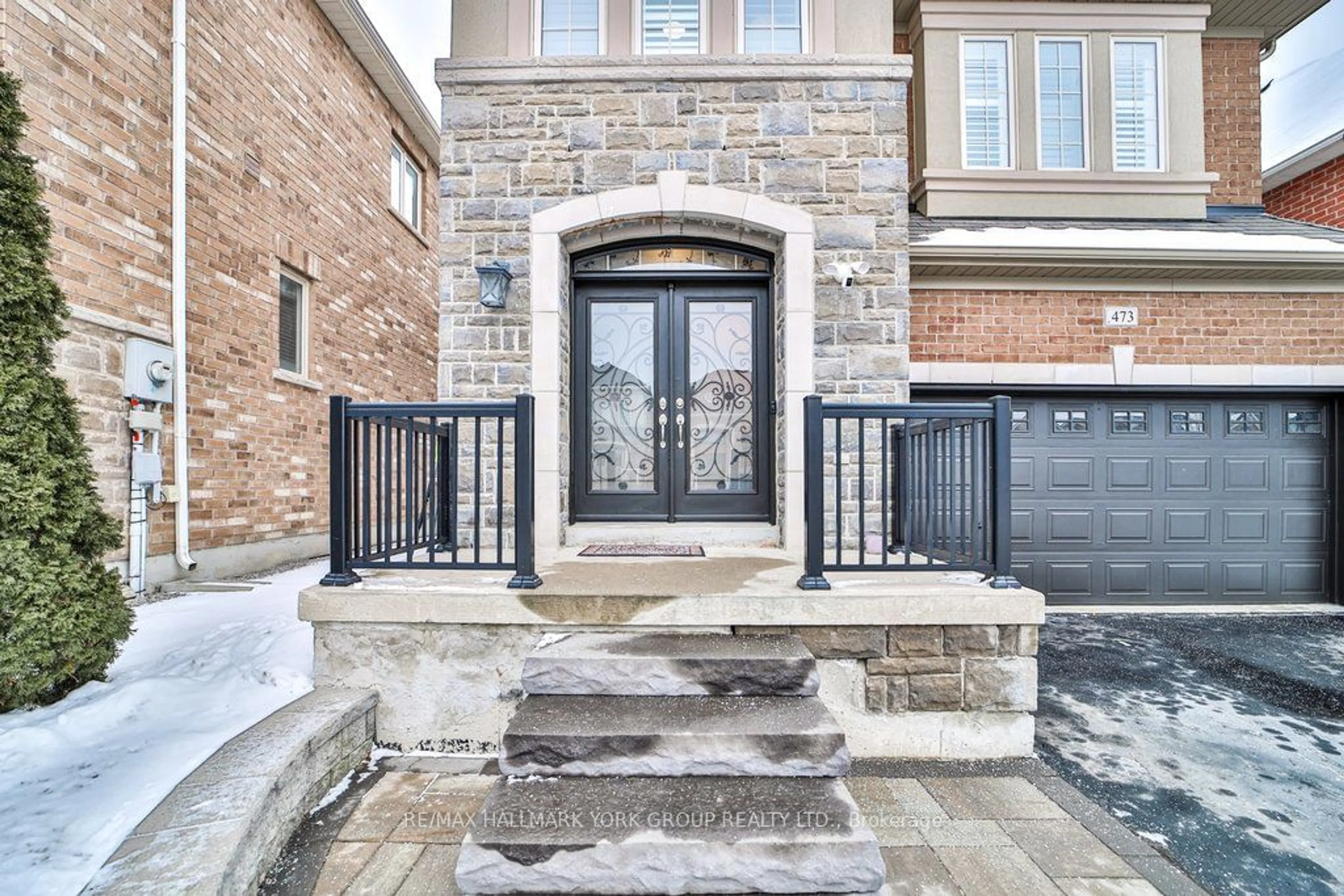 Home with brick exterior material, street for 473 Kwapis Blvd, Newmarket Ontario L3X 3K5