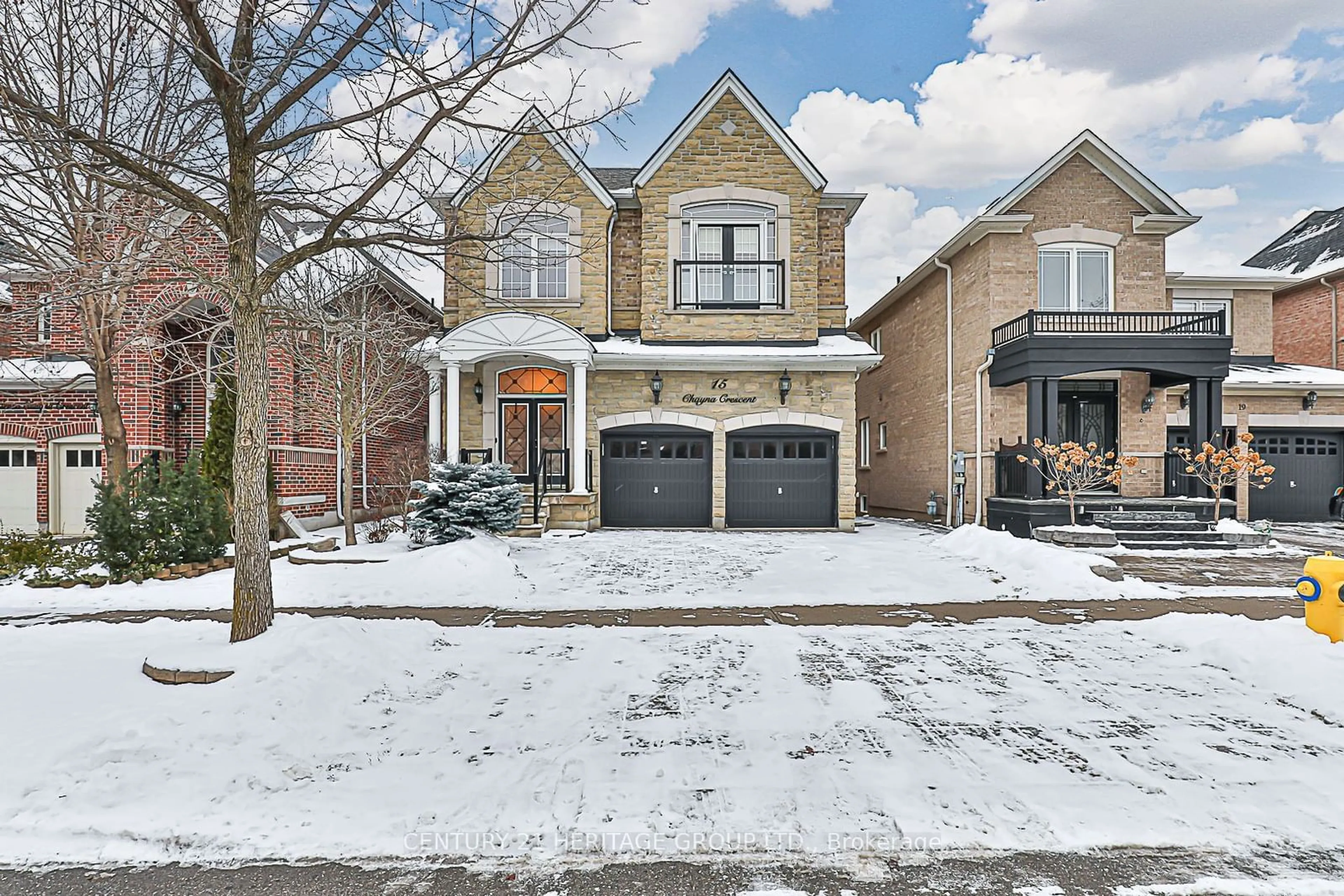 Home with brick exterior material, street for 15 Chayna Cres, Vaughan Ontario L6A 0N2