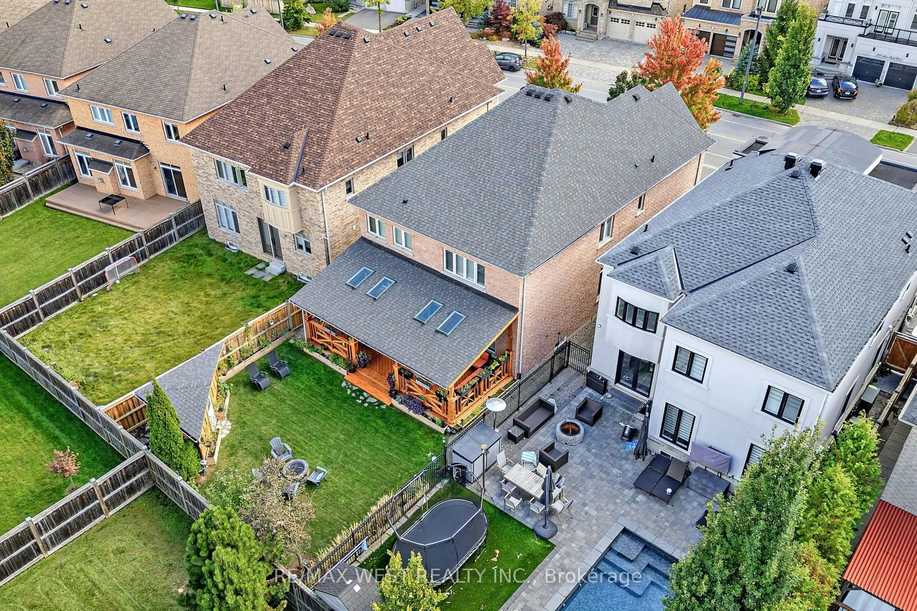 A pic from outside/outdoor area/front of a property/back of a property/a pic from drone, unknown for 242 Marc Santi Blvd, Vaughan Ontario L6A 0K8