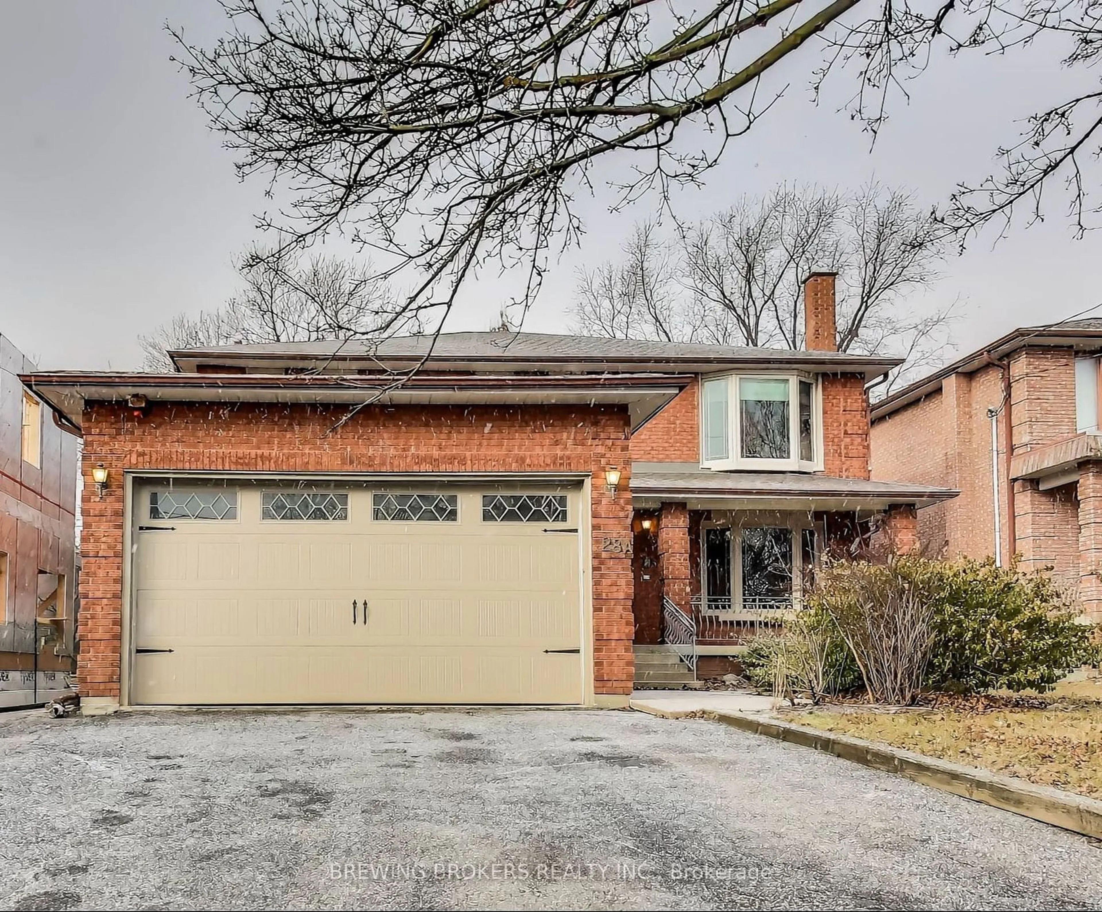 Home with brick exterior material, street for 28A Westwood Lane, Richmond Hill Ontario L4C 6X9