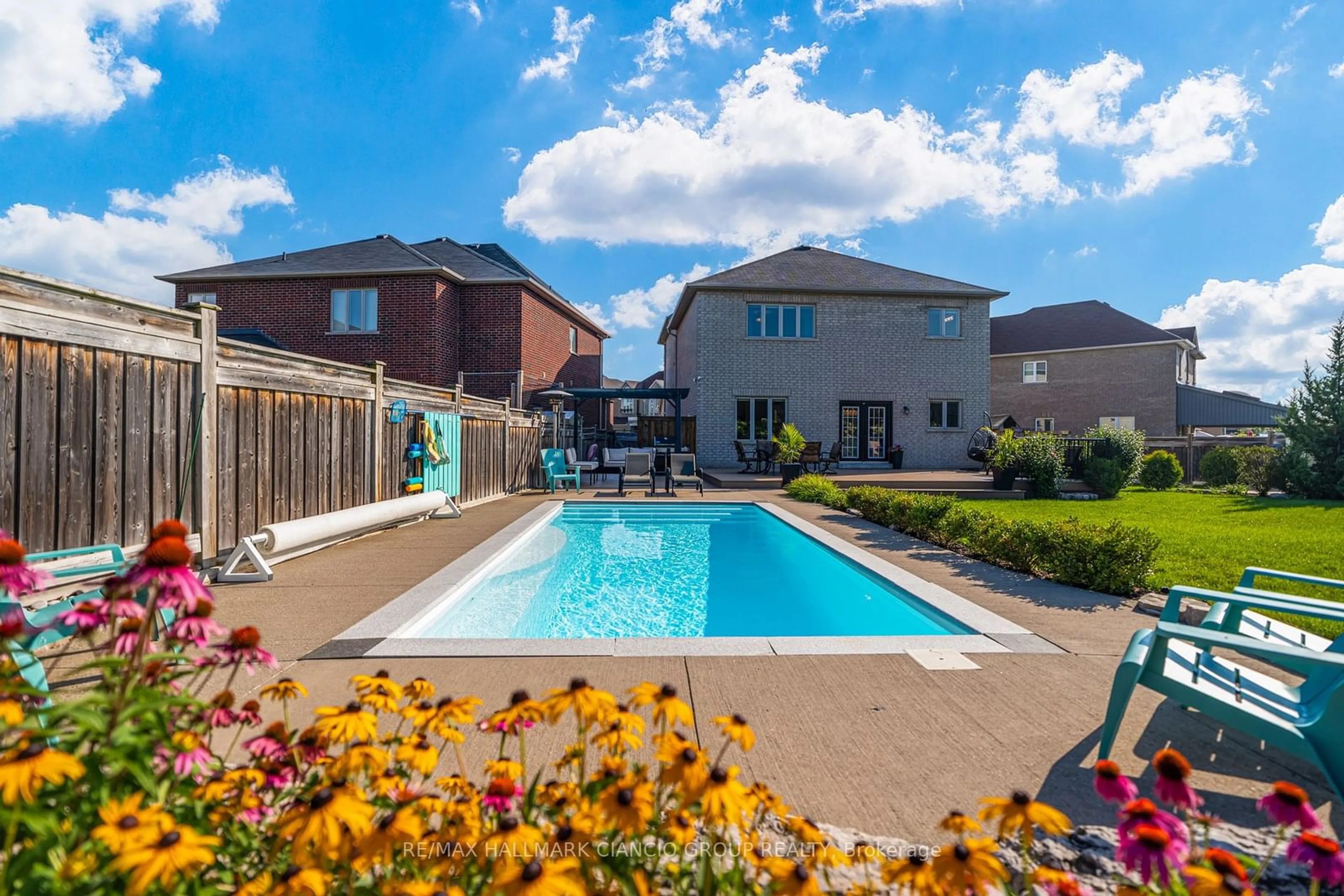 Pool for 81 Aidan Dr, Vaughan Ontario L4H 0C4