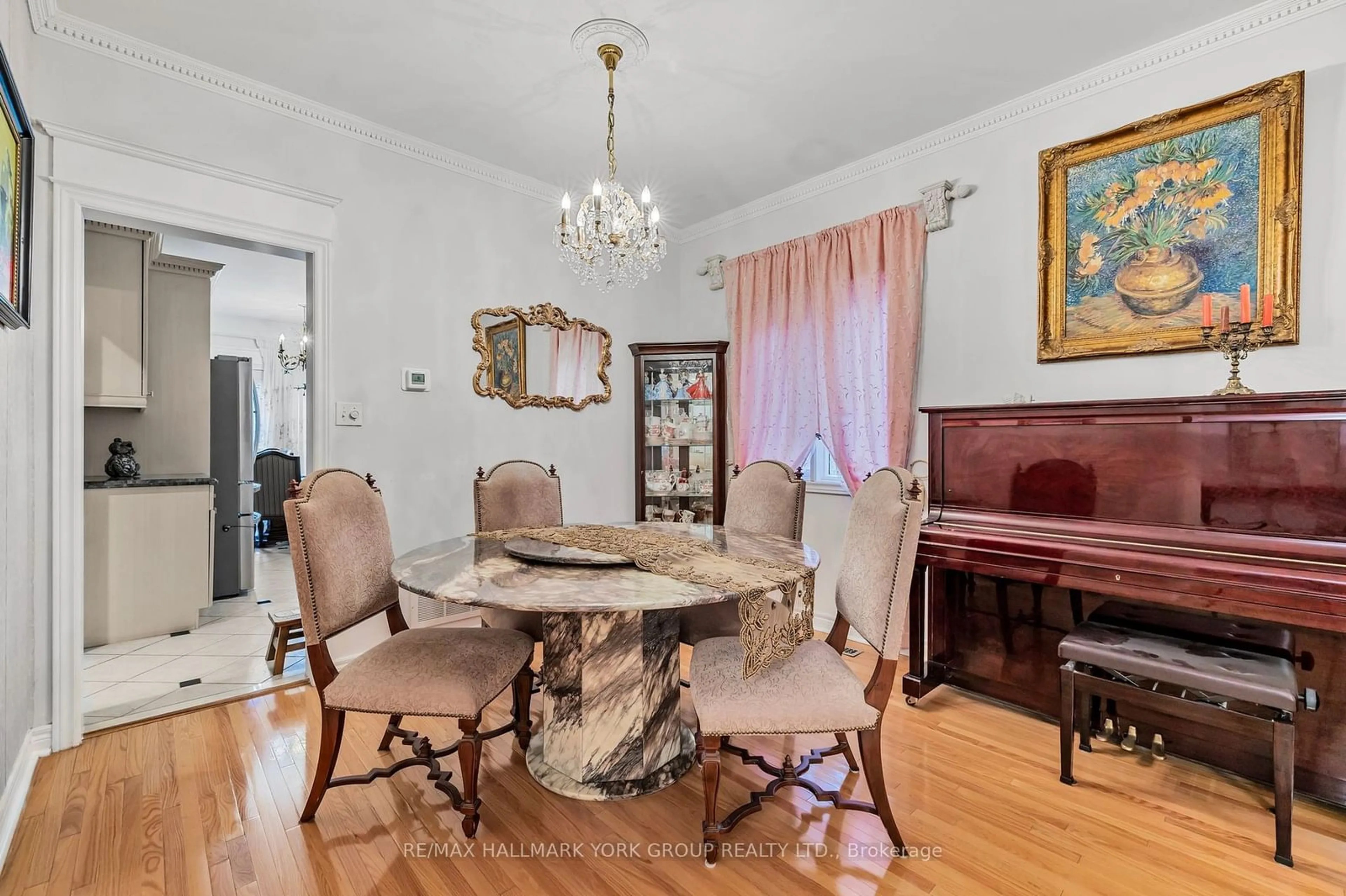 Dining room, unknown for 16 Mojave Cres, Richmond Hill Ontario L4S 1R4