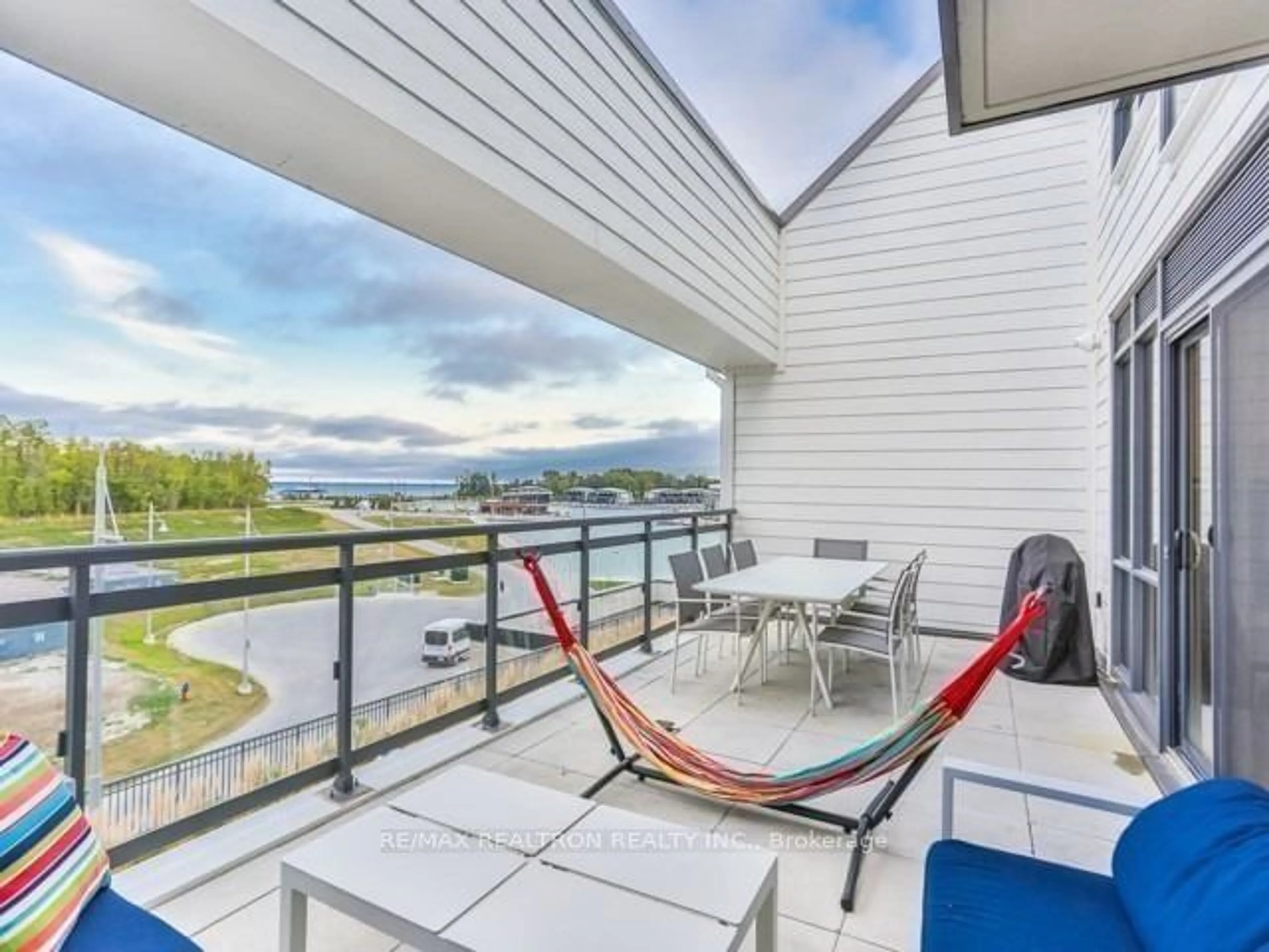 Balcony in the apartment, water/lake/river/ocean view for 233 Broward Way #7, Innisfil Ontario L9S 0L8