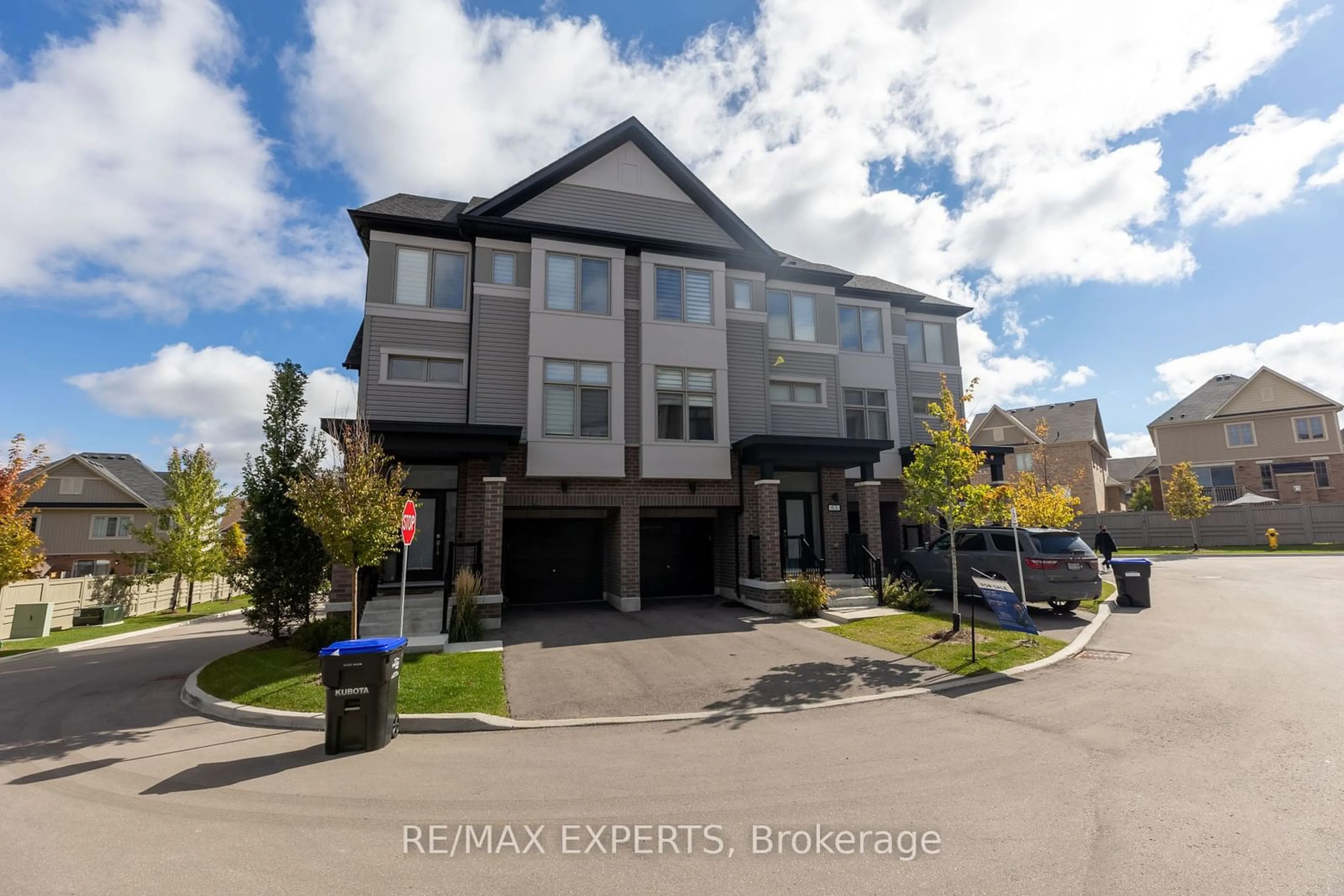 A pic from outside/outdoor area/front of a property/back of a property/a pic from drone, street for 63 Totten Tr #35, New Tecumseth Ontario L0G 1W0