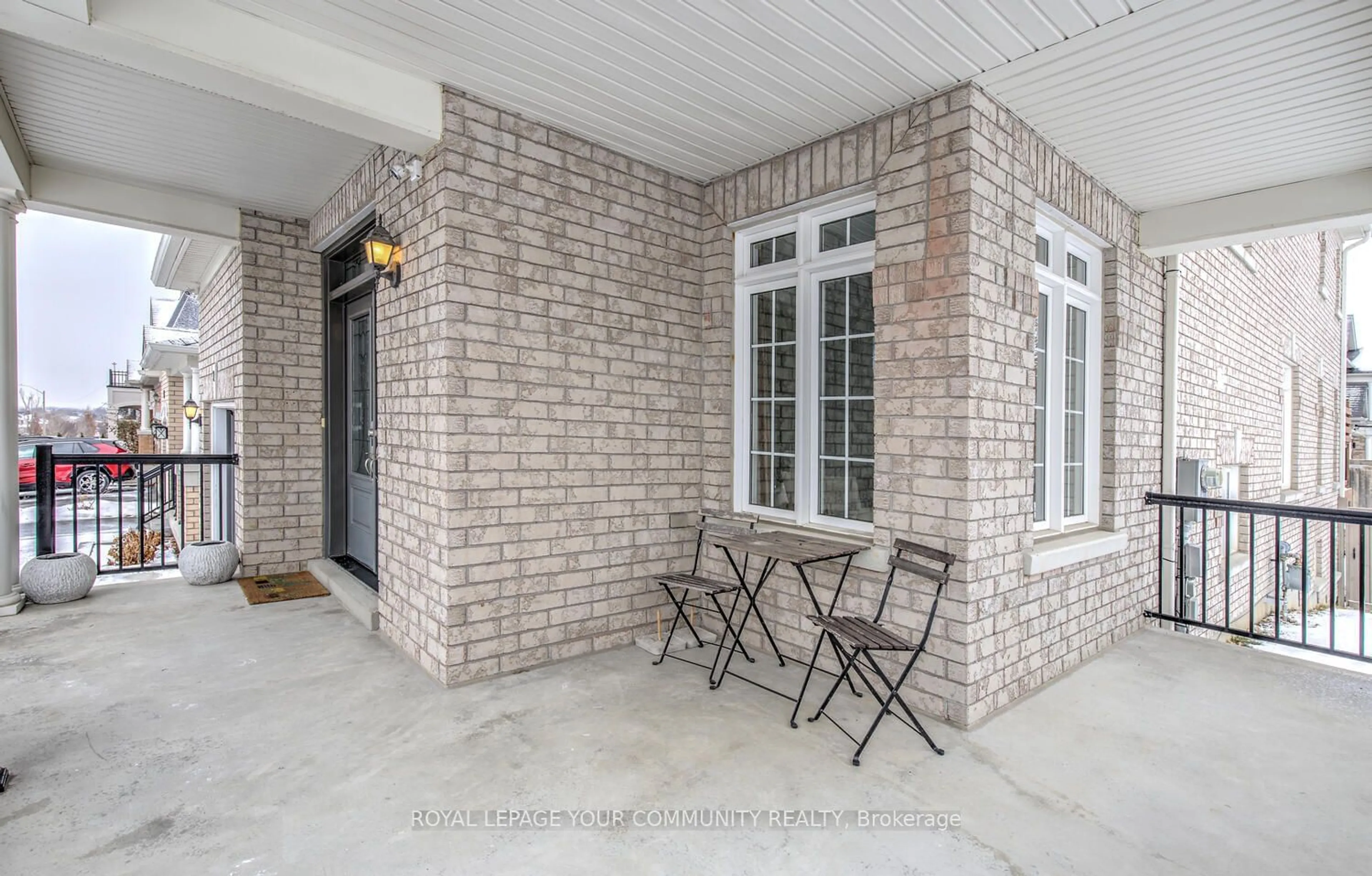 Patio, street for 2 Lauderdale Dr, Vaughan Ontario L6A 4G8