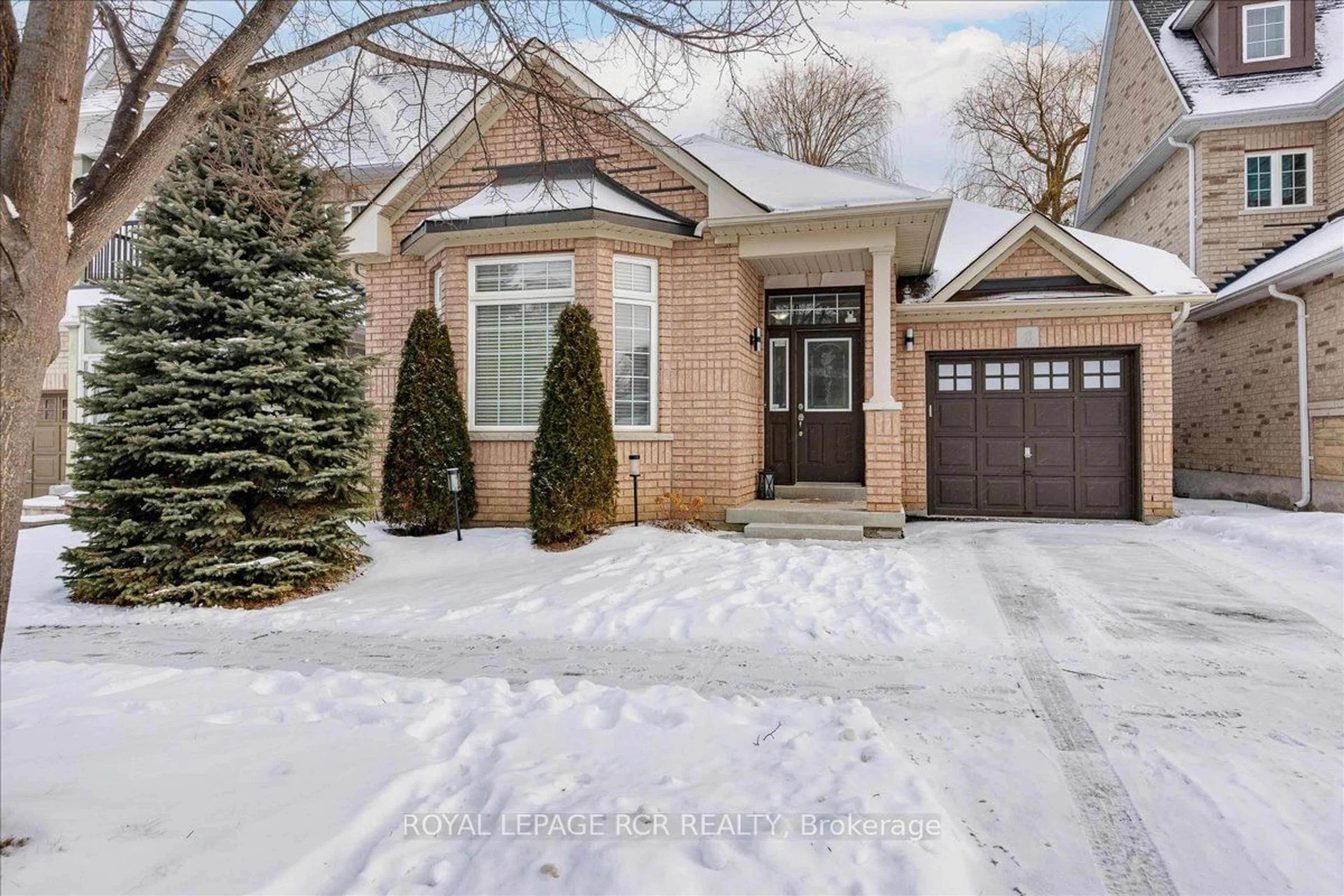 Home with brick exterior material, street for 8 Wellspring Ave, Richmond Hill Ontario L4E 3K3