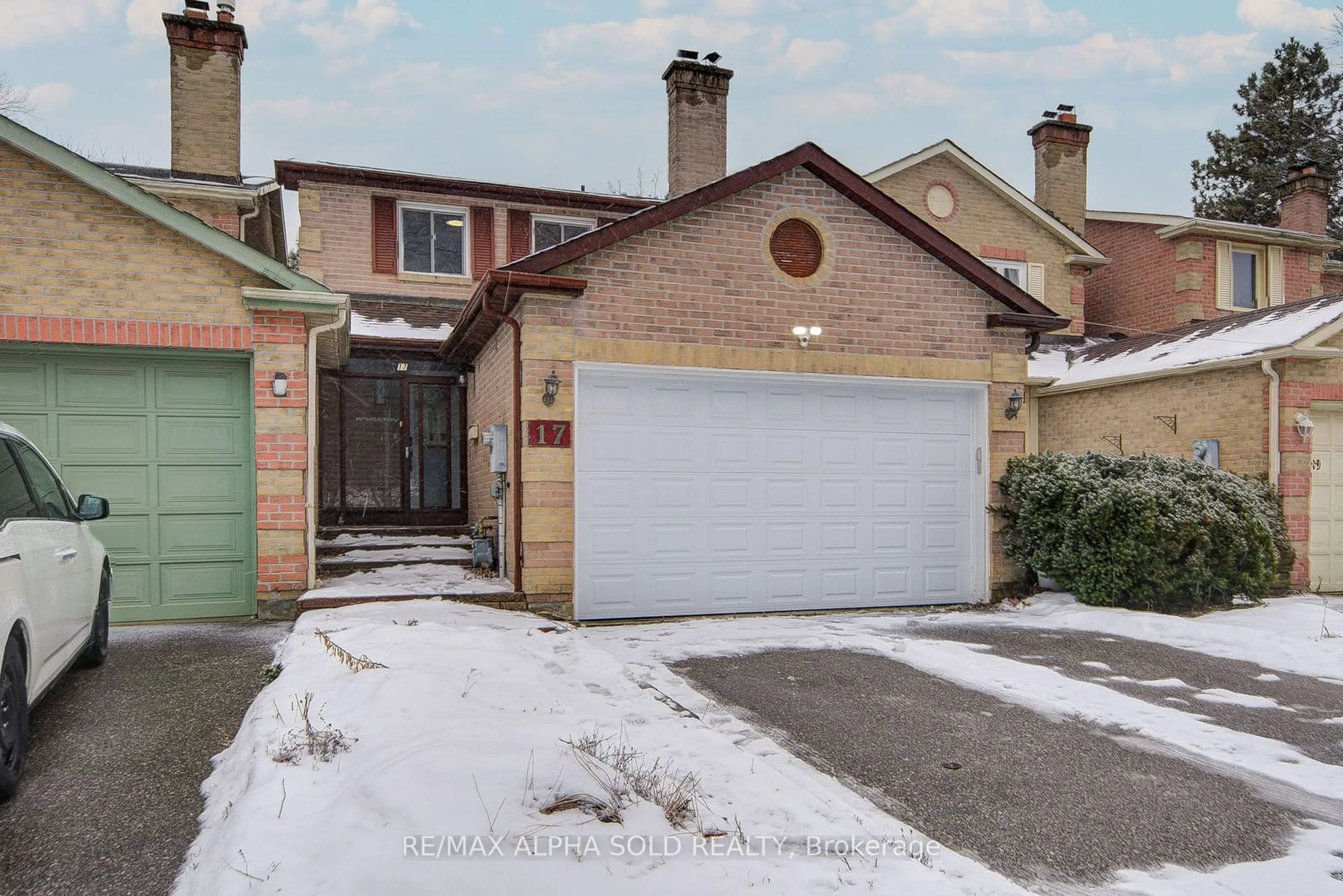 Unknown for 17 Old Wellington St, Markham Ontario L3P 5E3