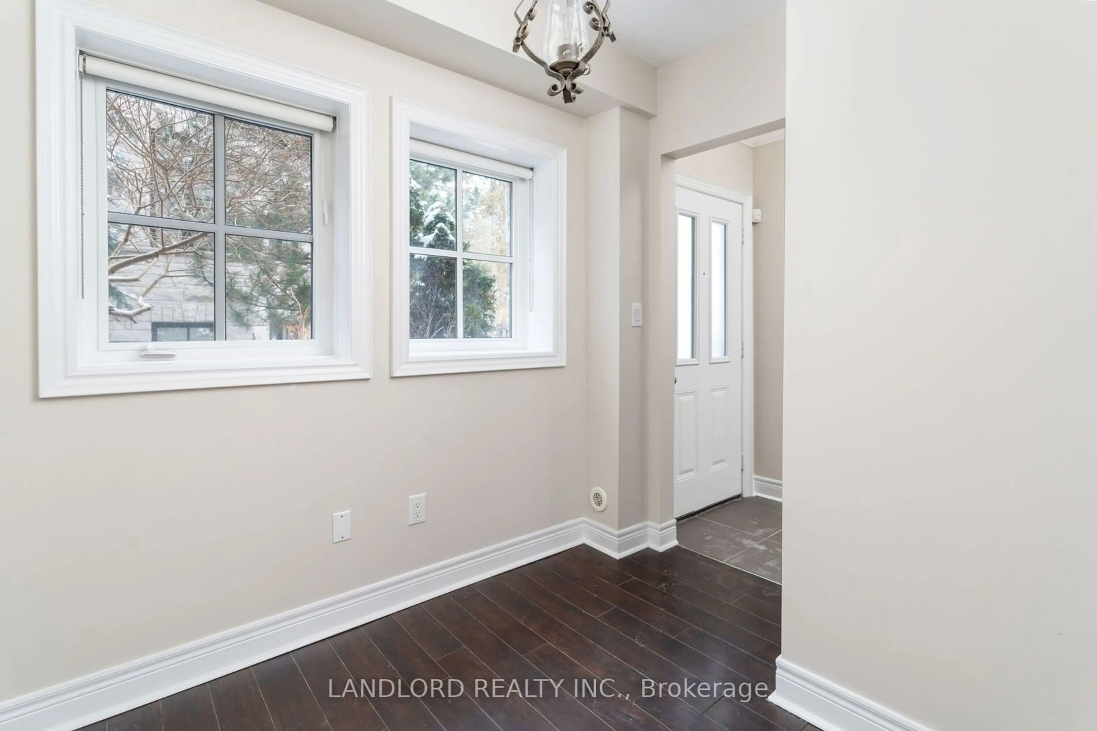 Indoor entryway for 8 Agar Lane, Vaughan Ontario L4L 0C5