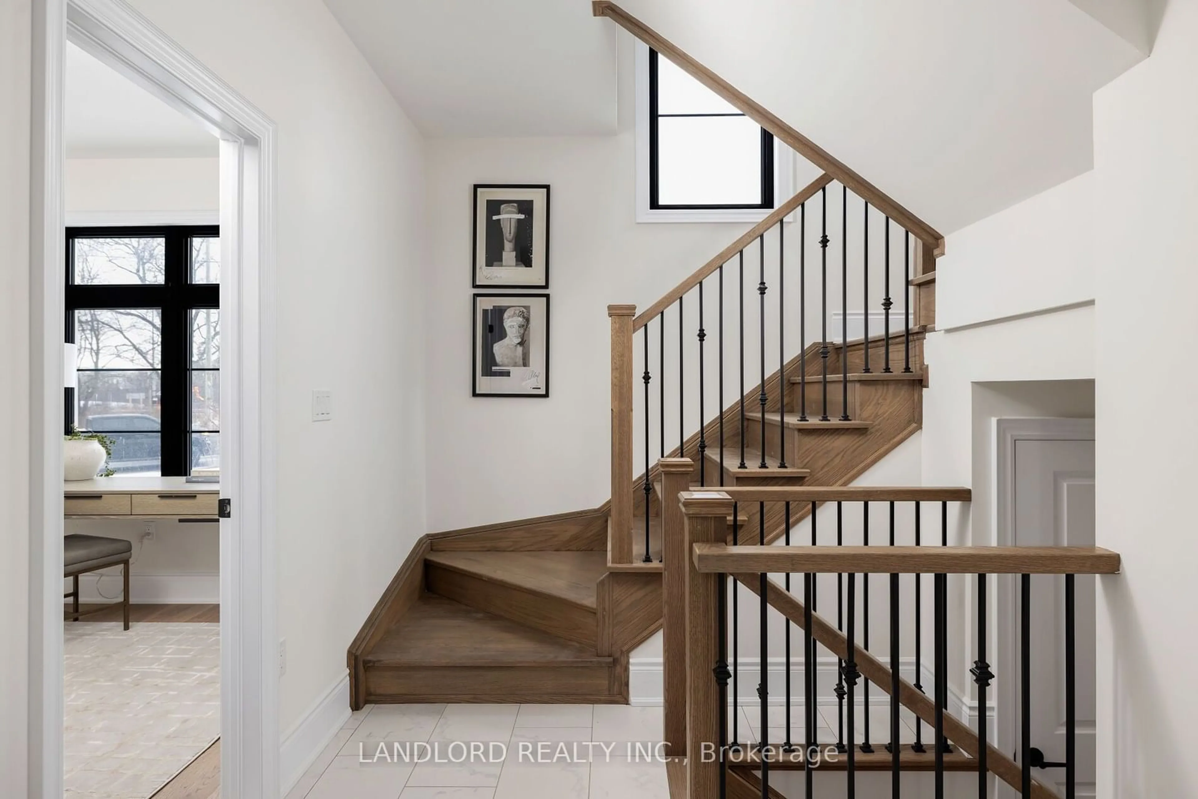 Stairs for 142 De La Roche Dr, Vaughan Ontario L4H 5G4