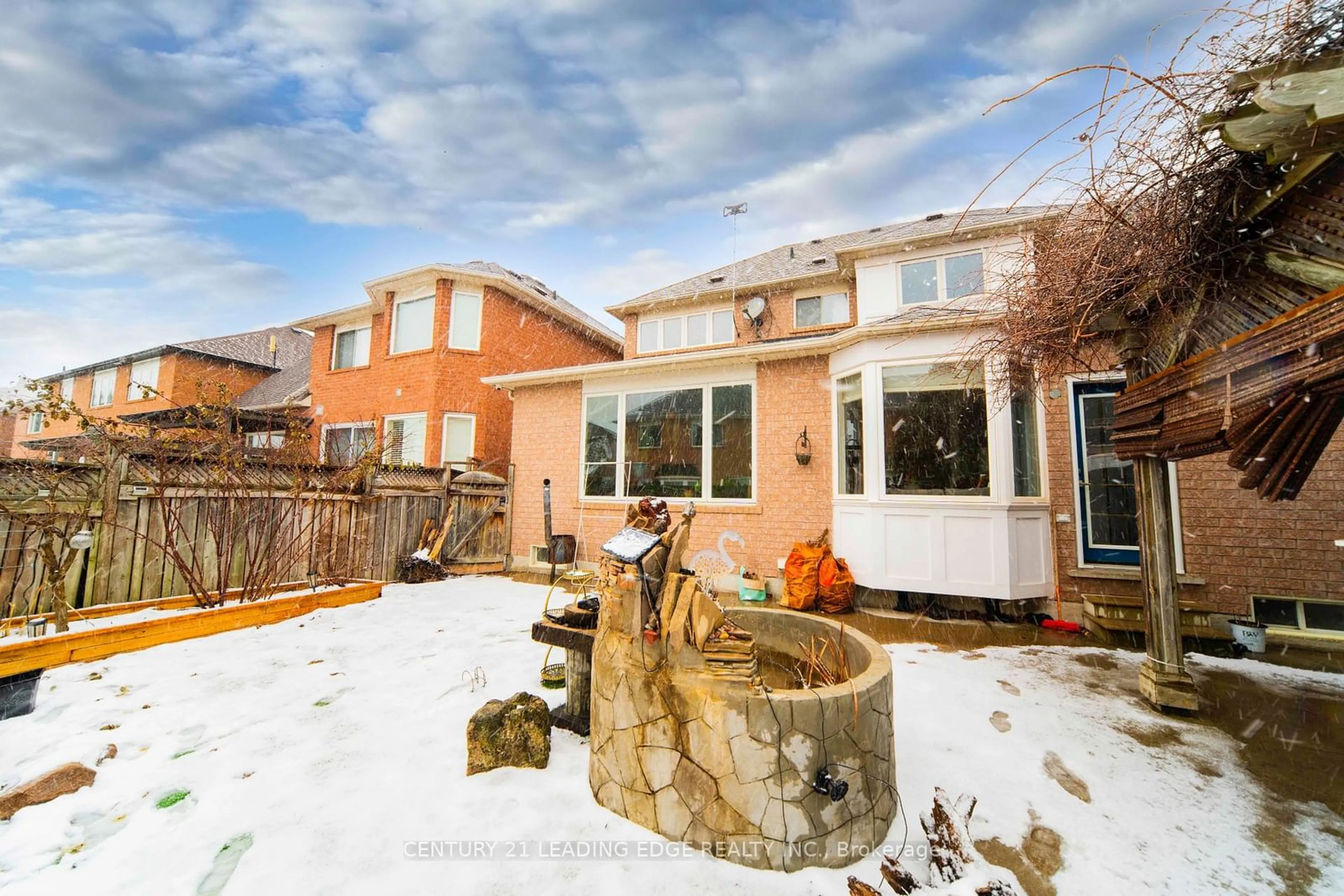 Patio, unknown for 39 Majestic Dr, Markham Ontario L6C 2B3