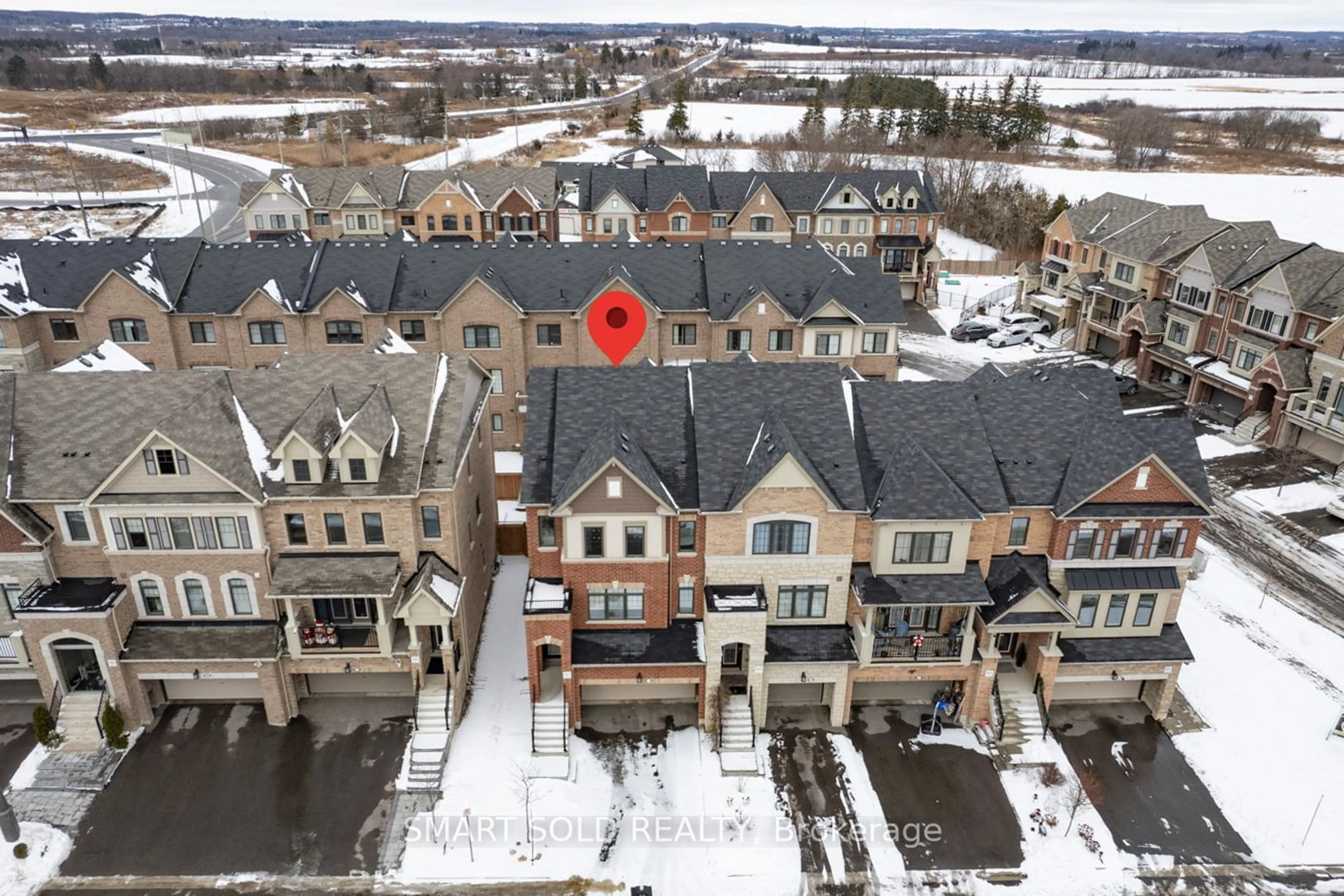 A pic from outside/outdoor area/front of a property/back of a property/a pic from drone, city buildings view from balcony for 12 Fraleigh Ave, Markham Ontario L6C 0Y9