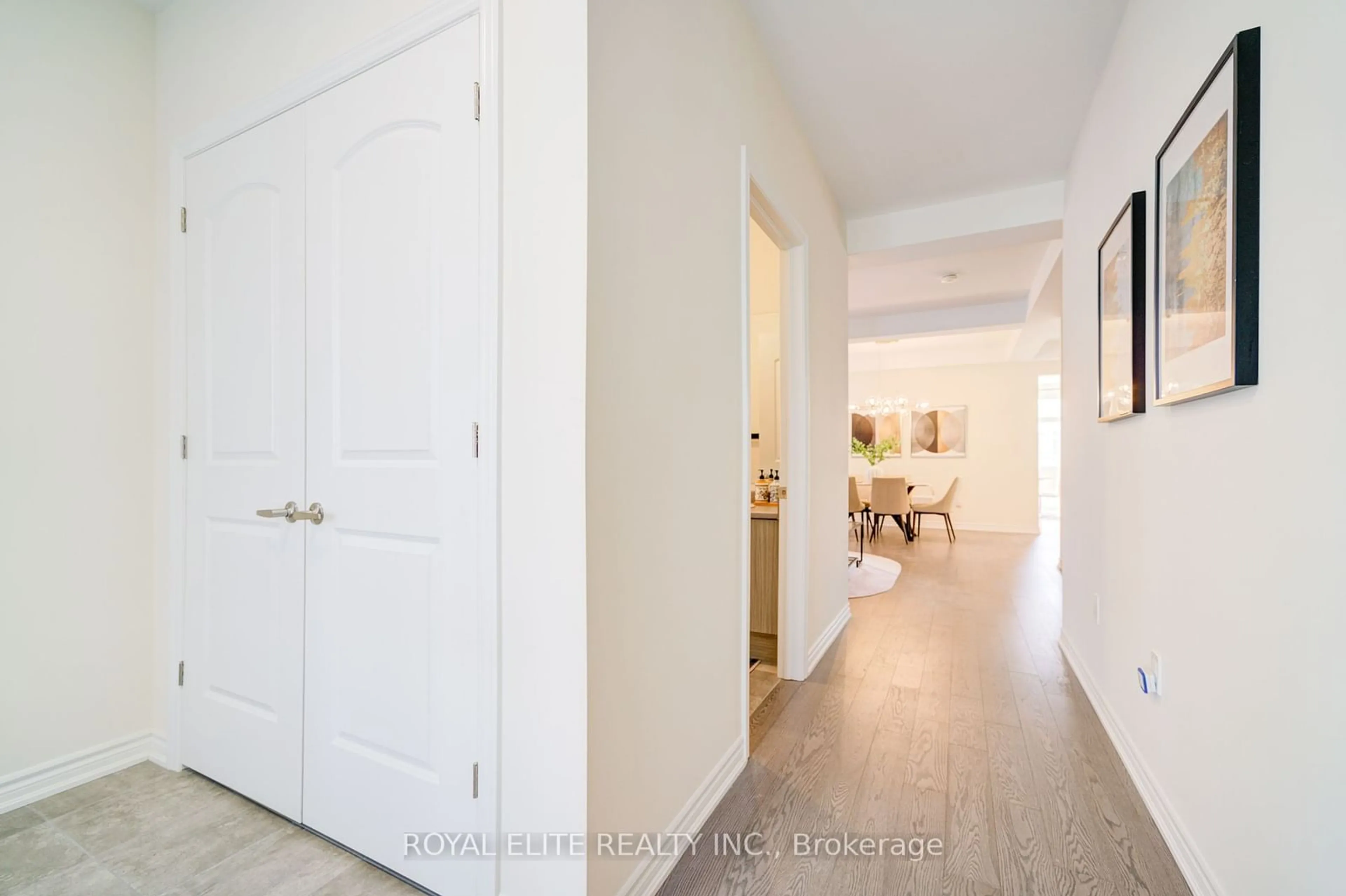 Indoor entryway for 184 Silk Twist Dr, East Gwillimbury Ontario L9N 0V6