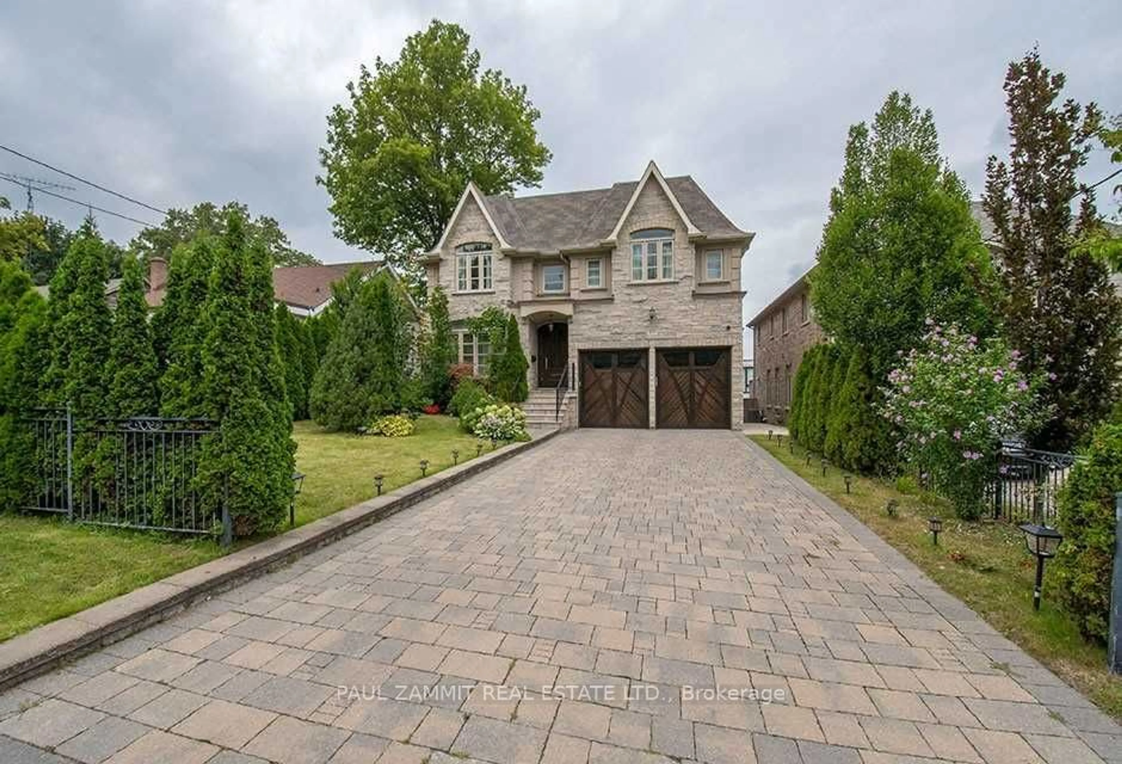 Home with brick exterior material, street for 90 Grandview Ave, Markham Ontario L3T 1H4