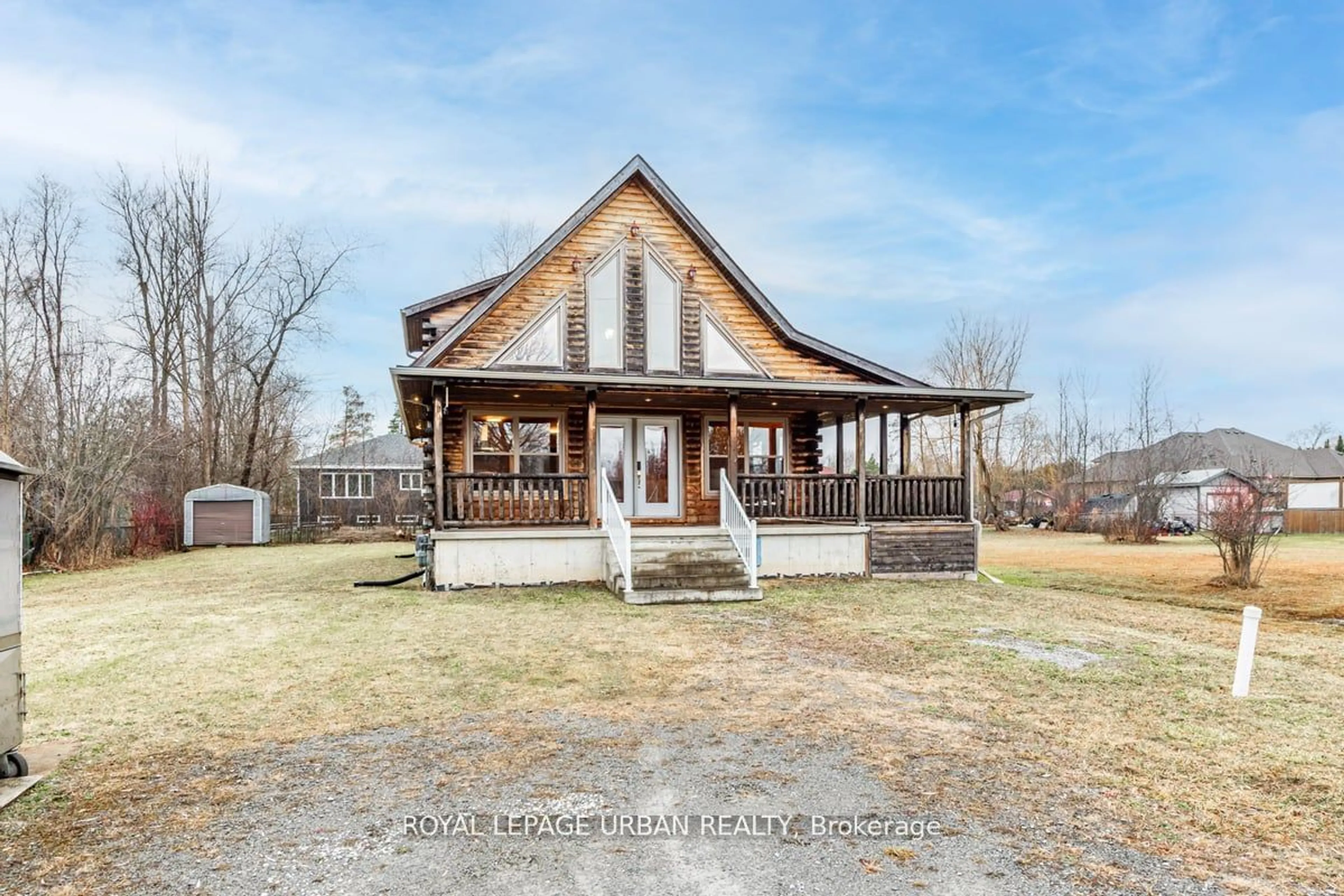 A pic from outside/outdoor area/front of a property/back of a property/a pic from drone, building for 756 Rockaway Rd, Georgina Ontario L0E 1S0