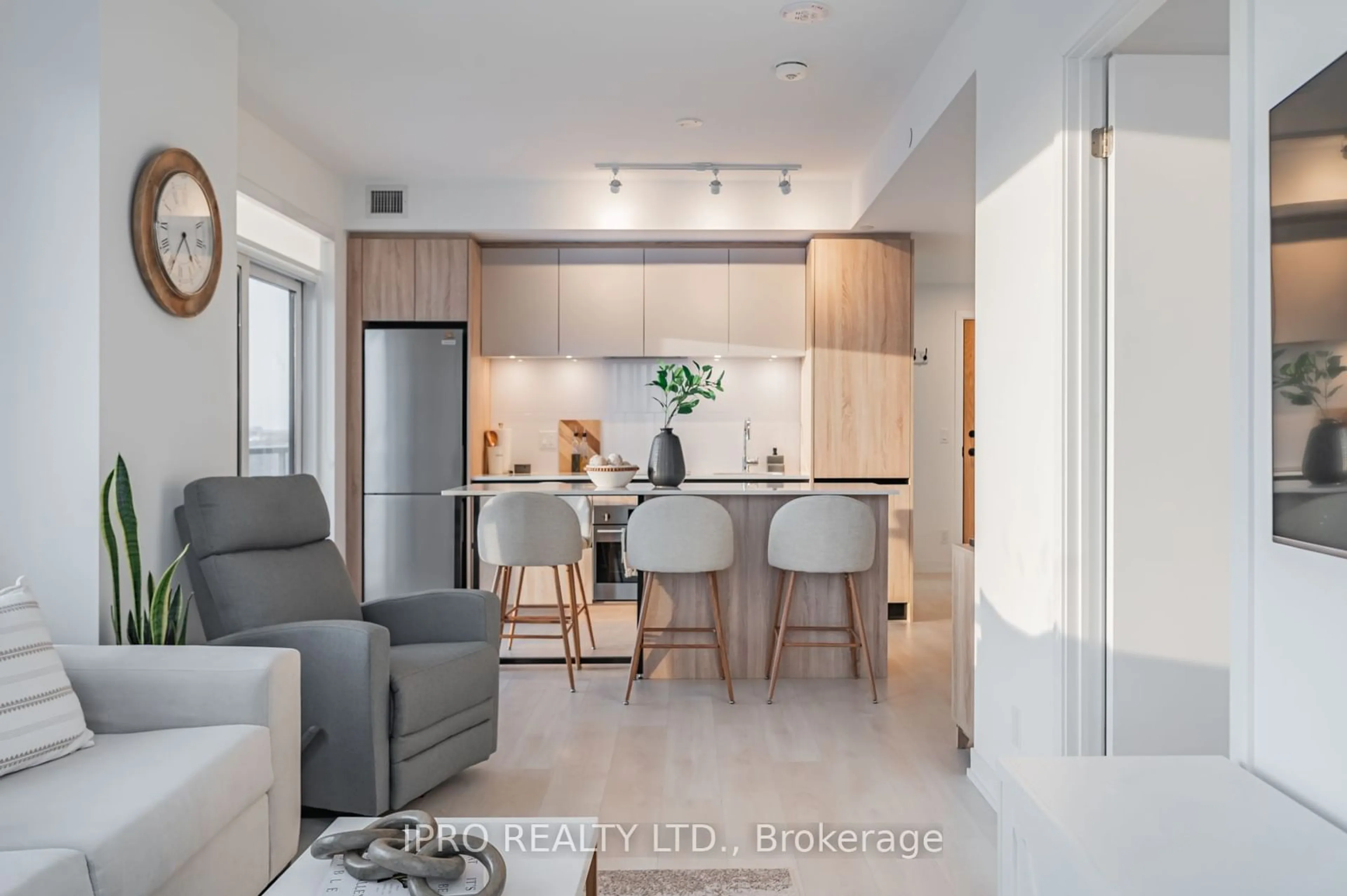 Open concept kitchen, unknown for 7950 Bathurst St #1422, Vaughan Ontario L4J 0L4