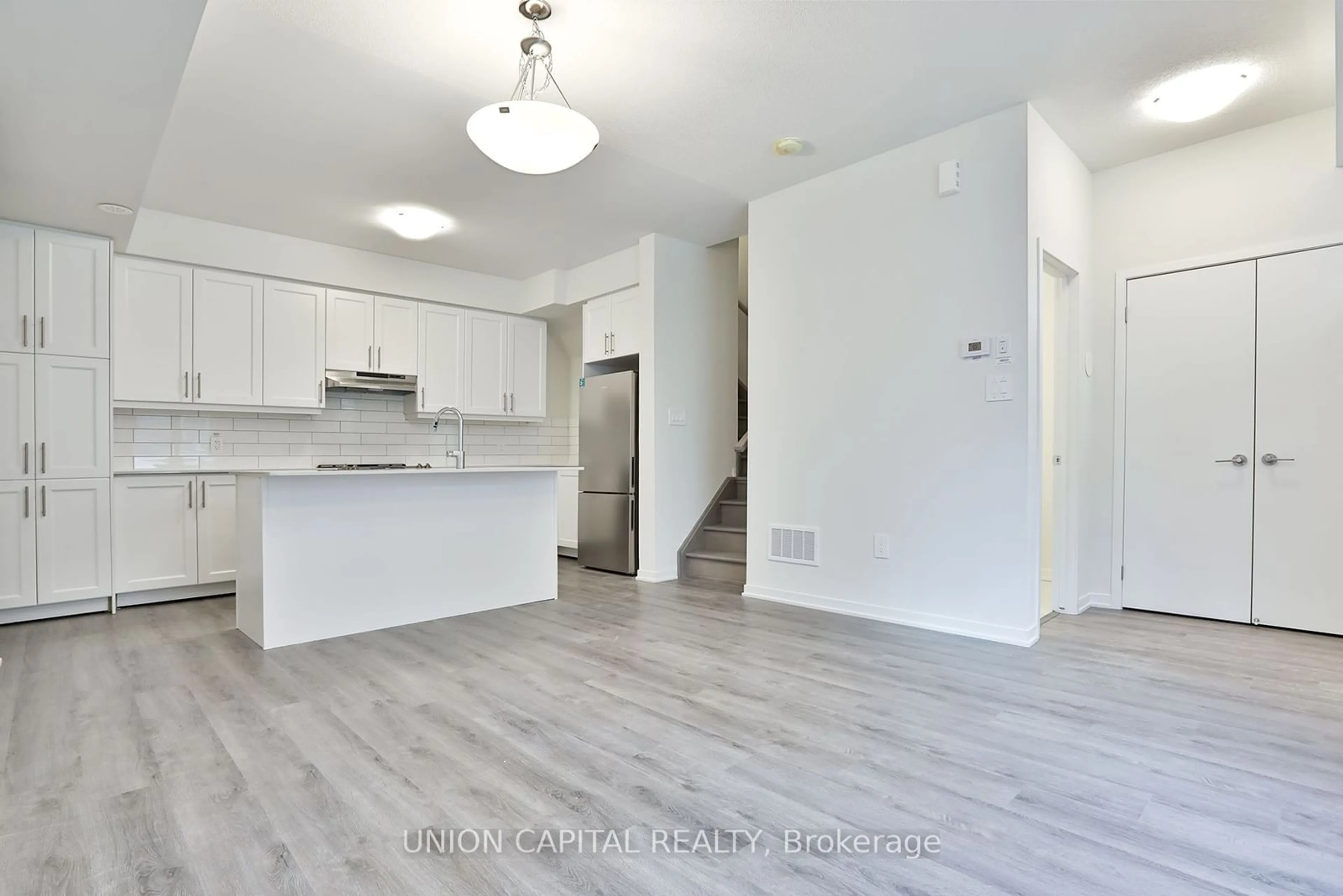 Open concept kitchen, unknown for 10 Almond Blossom Mews #102, Vaughan Ontario L4K 0N6