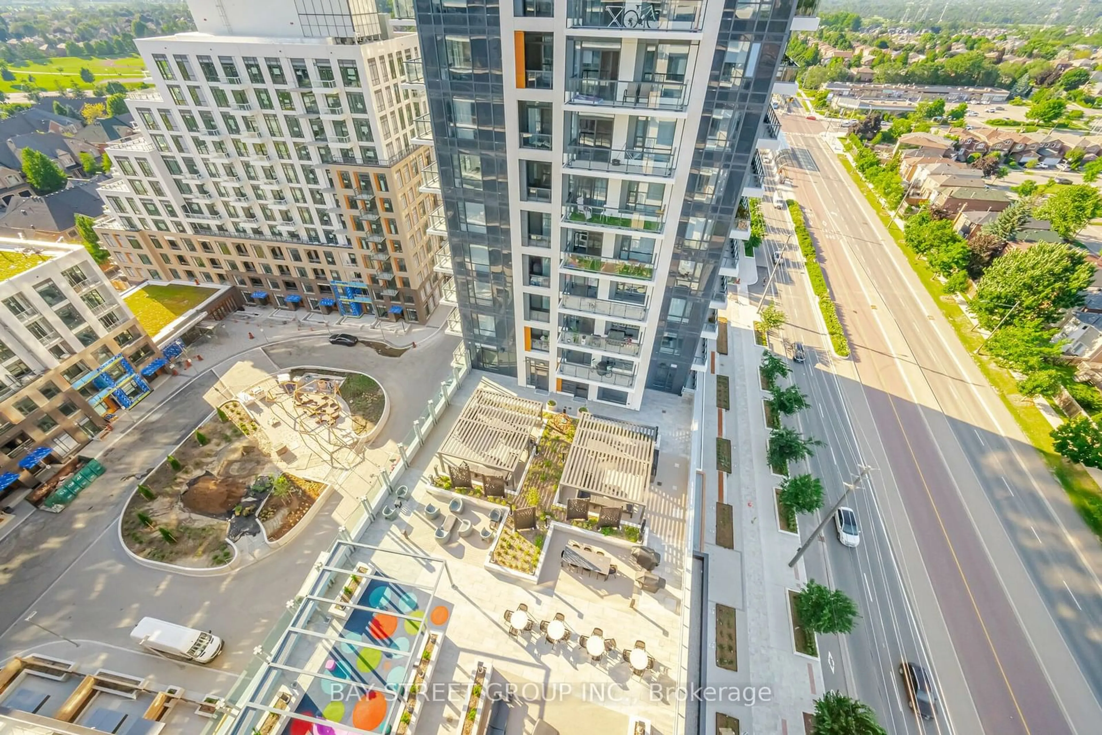 A pic from outside/outdoor area/front of a property/back of a property/a pic from drone, city buildings view from balcony for 7950 Bathurst St #1303, Vaughan Ontario L4J 0L4