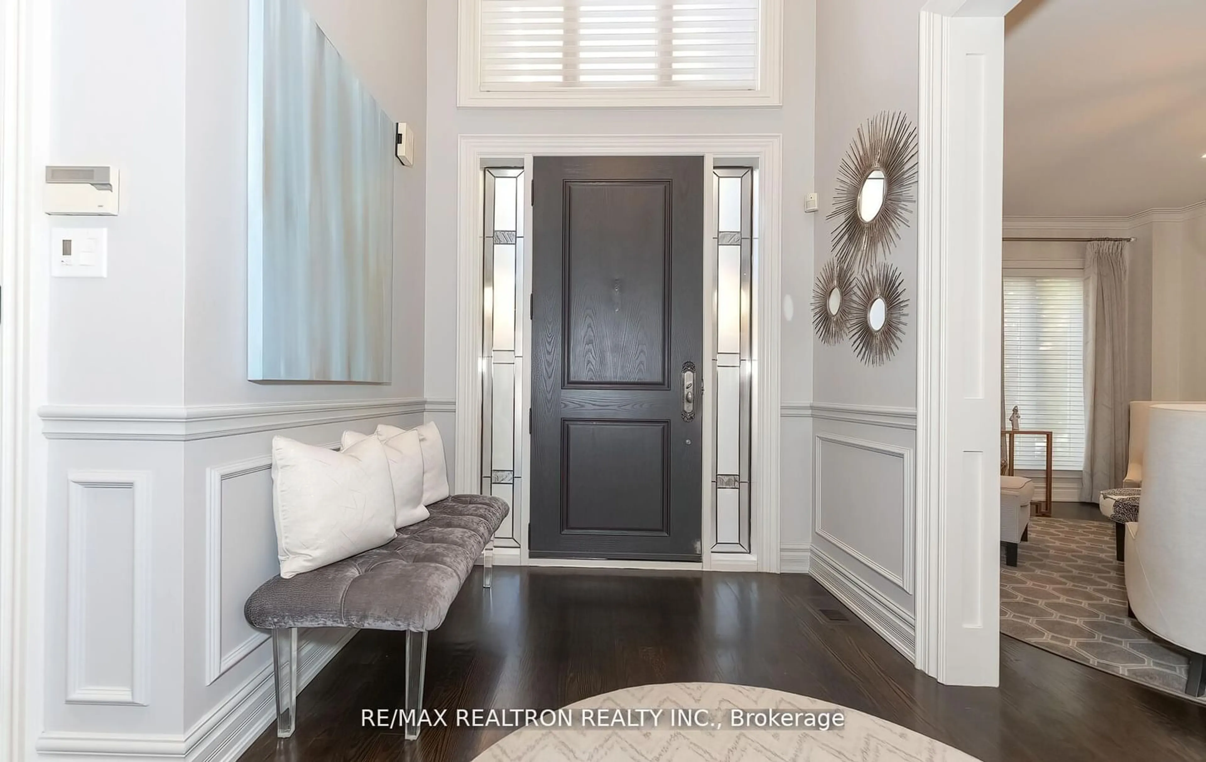 Indoor entryway for 53 Forest Lane Dr, Vaughan Ontario L4J 3P2