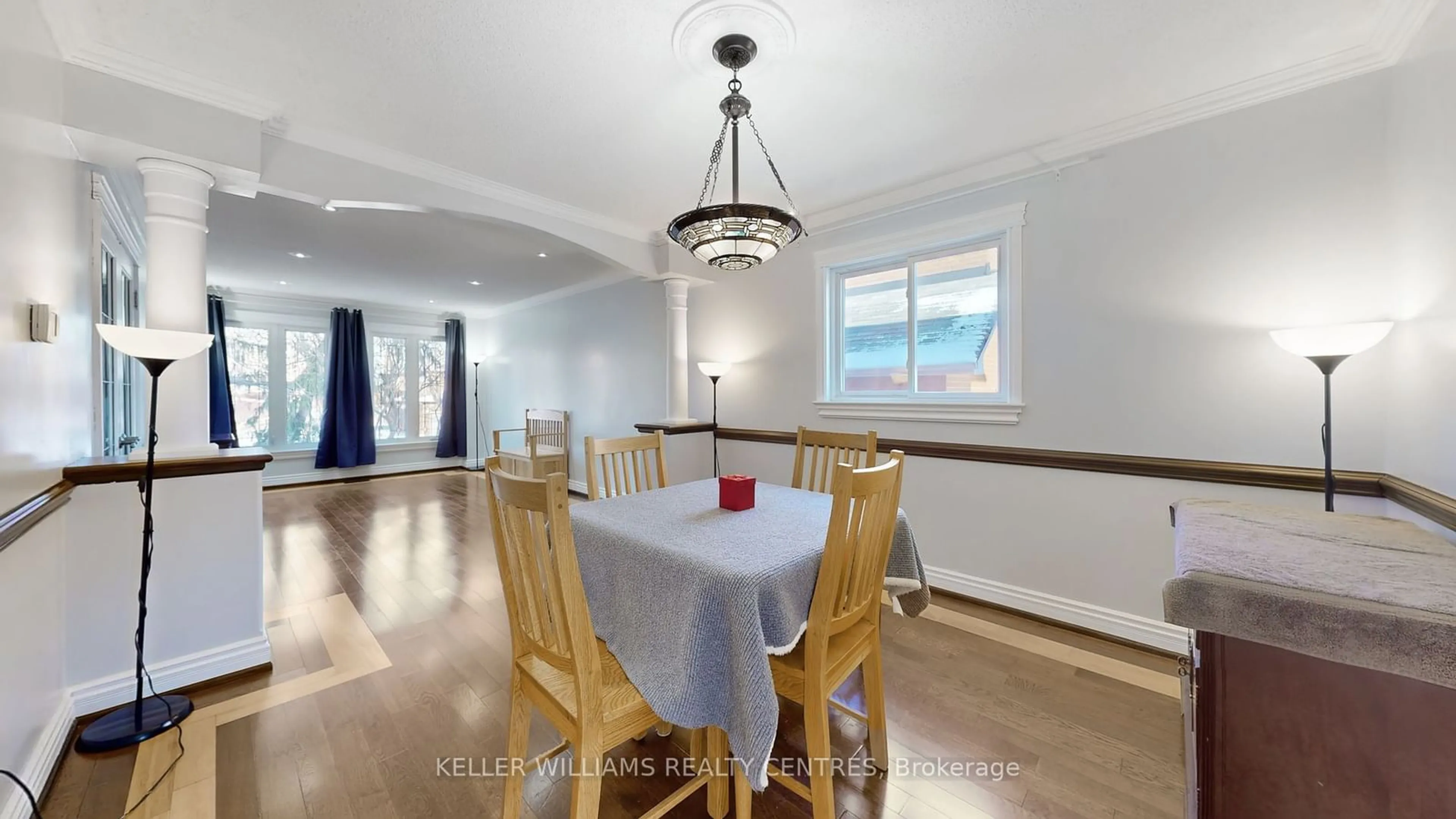 Dining room, wood/laminate floor for 88 Ballard Cres, Newmarket Ontario L3X 1S1