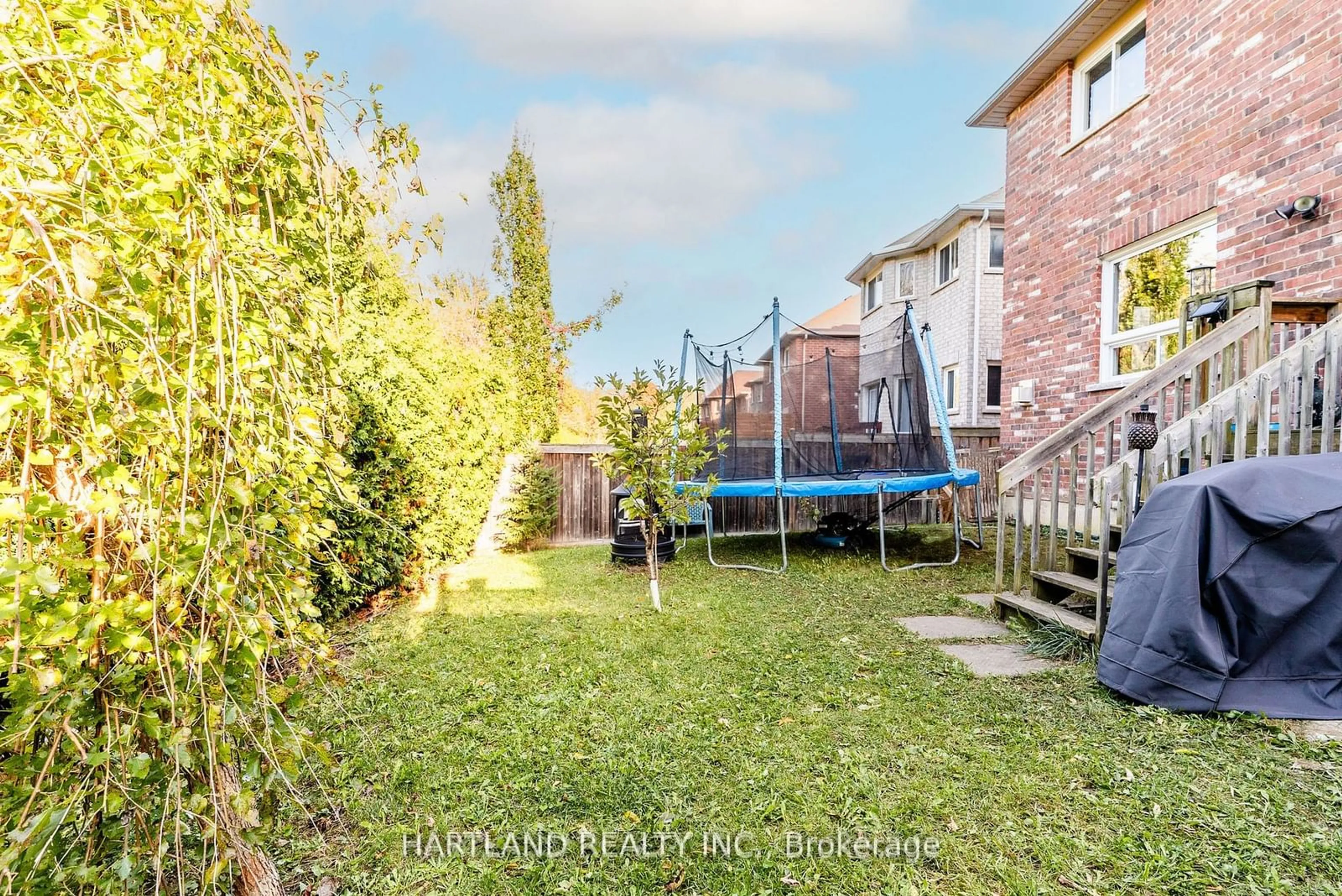 Patio, street for 1236 Fox Hill St, Innisfil Ontario L9S 4Y5