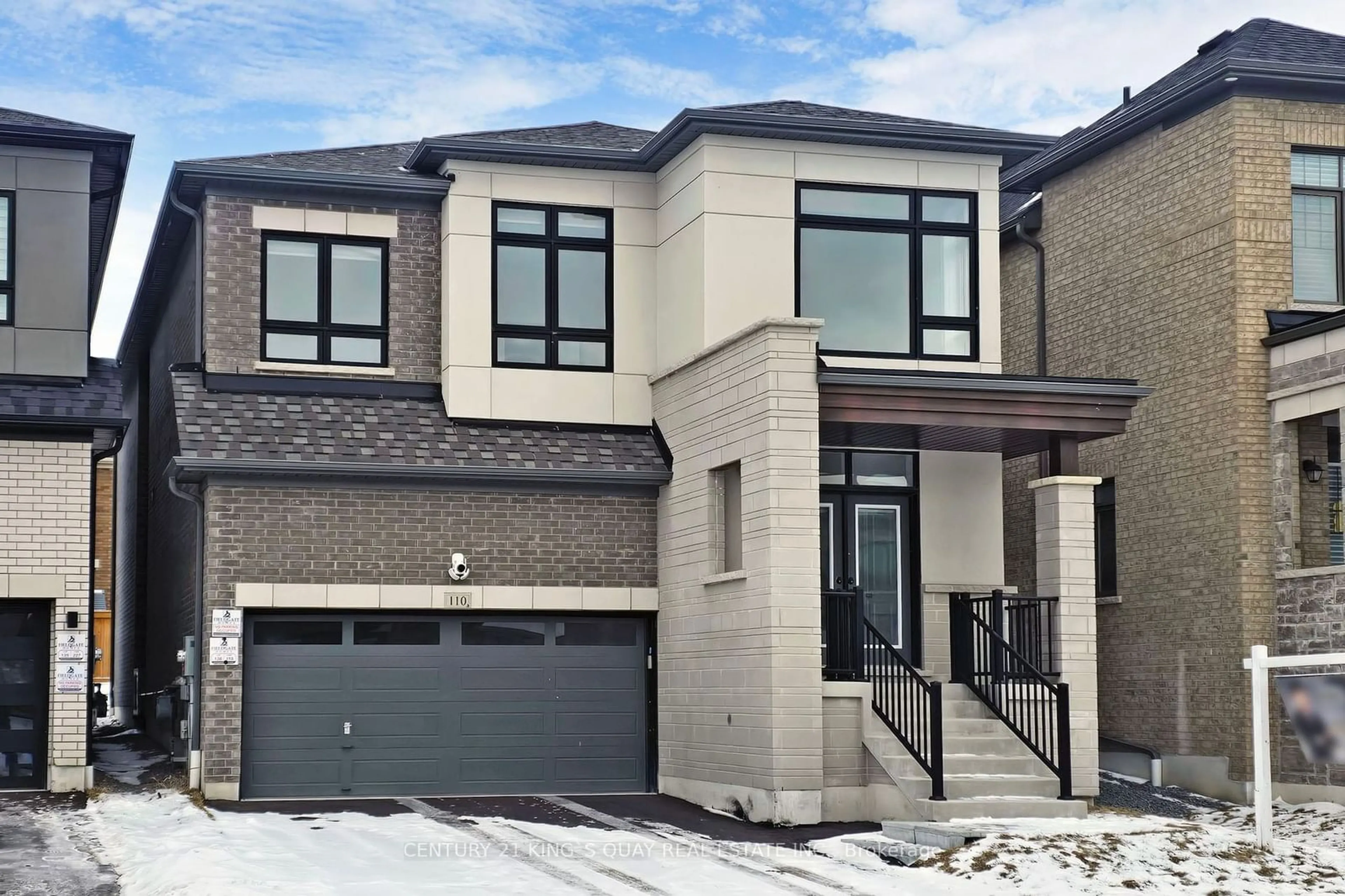 Home with brick exterior material, street for 110 Markview Rd, Whitchurch-Stouffville Ontario L4A 4W3