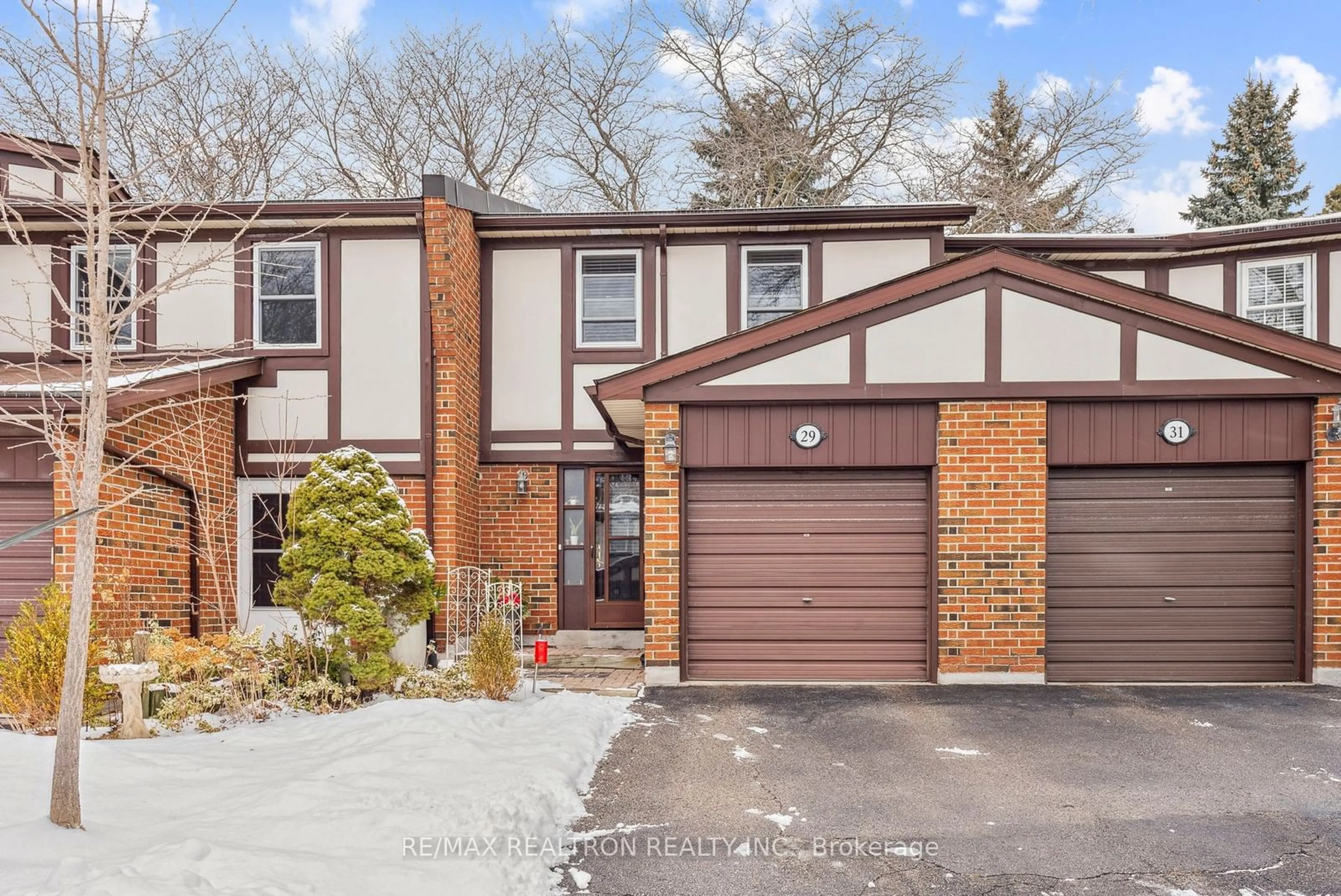 Home with brick exterior material, street for 29 Harris Way, Markham Ontario L3T 5A6