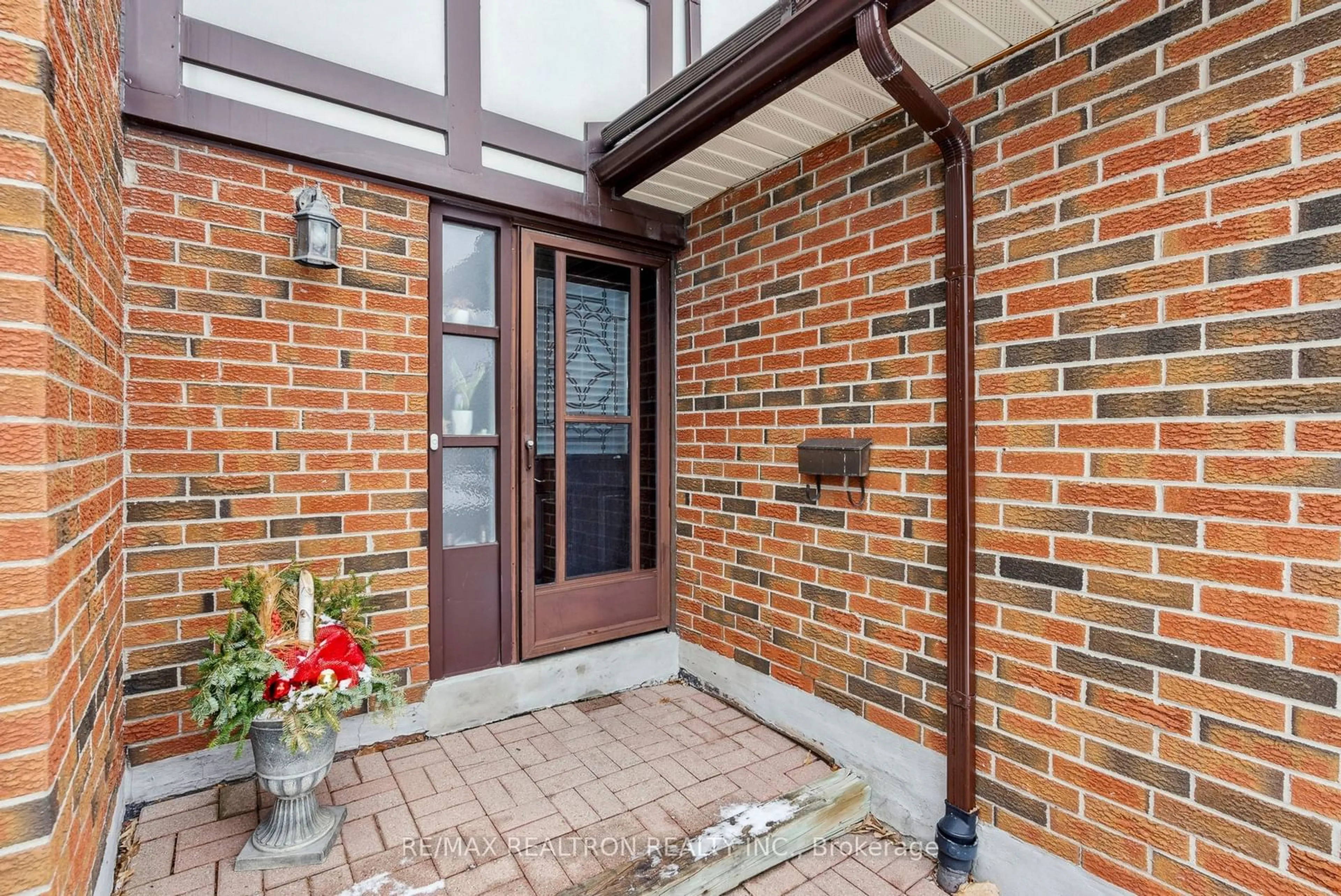 Home with brick exterior material, street for 29 Harris Way, Markham Ontario L3T 5A6