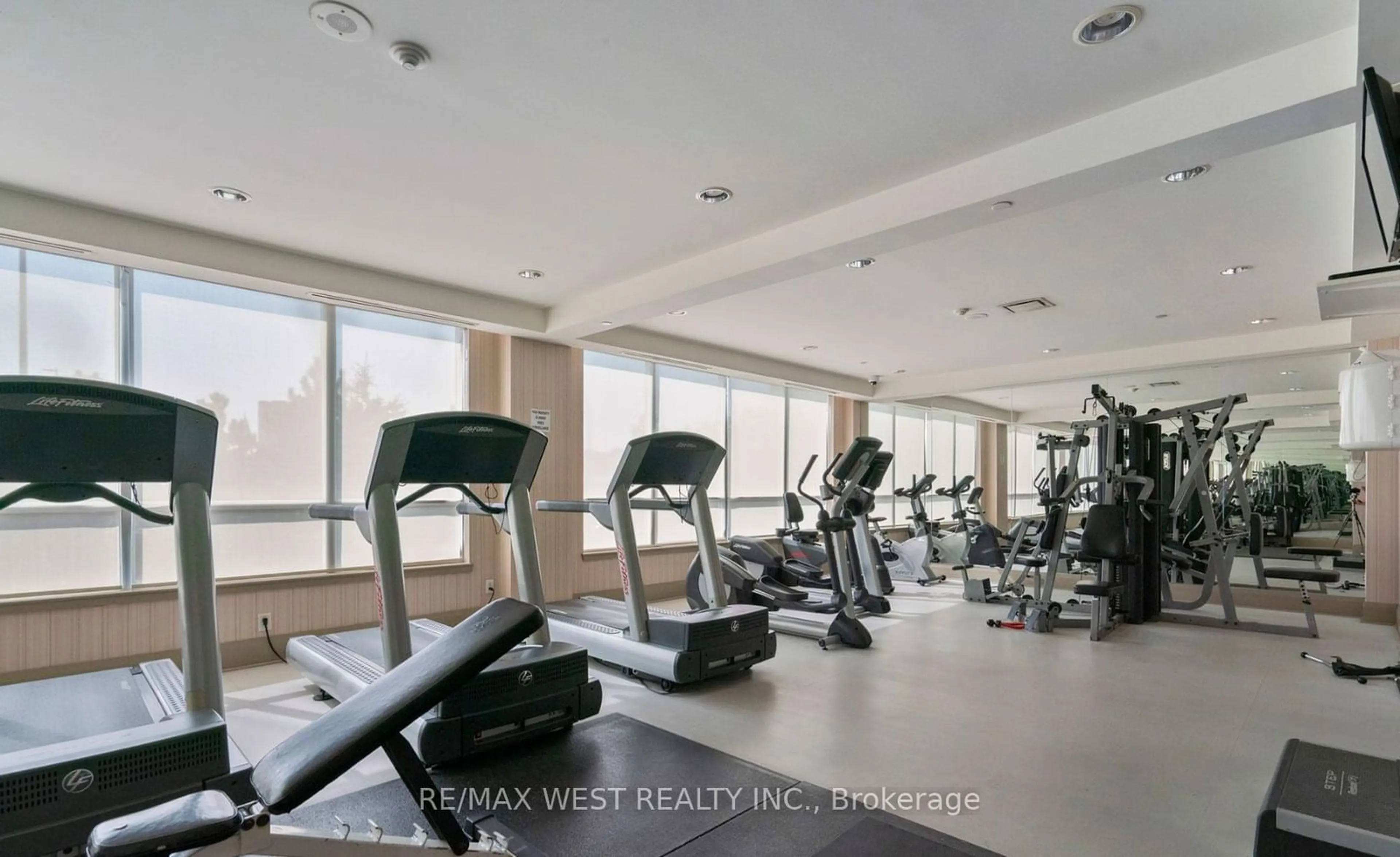 Gym or fitness room for 7 North Park Rd #309, Vaughan Ontario L4J 0C9