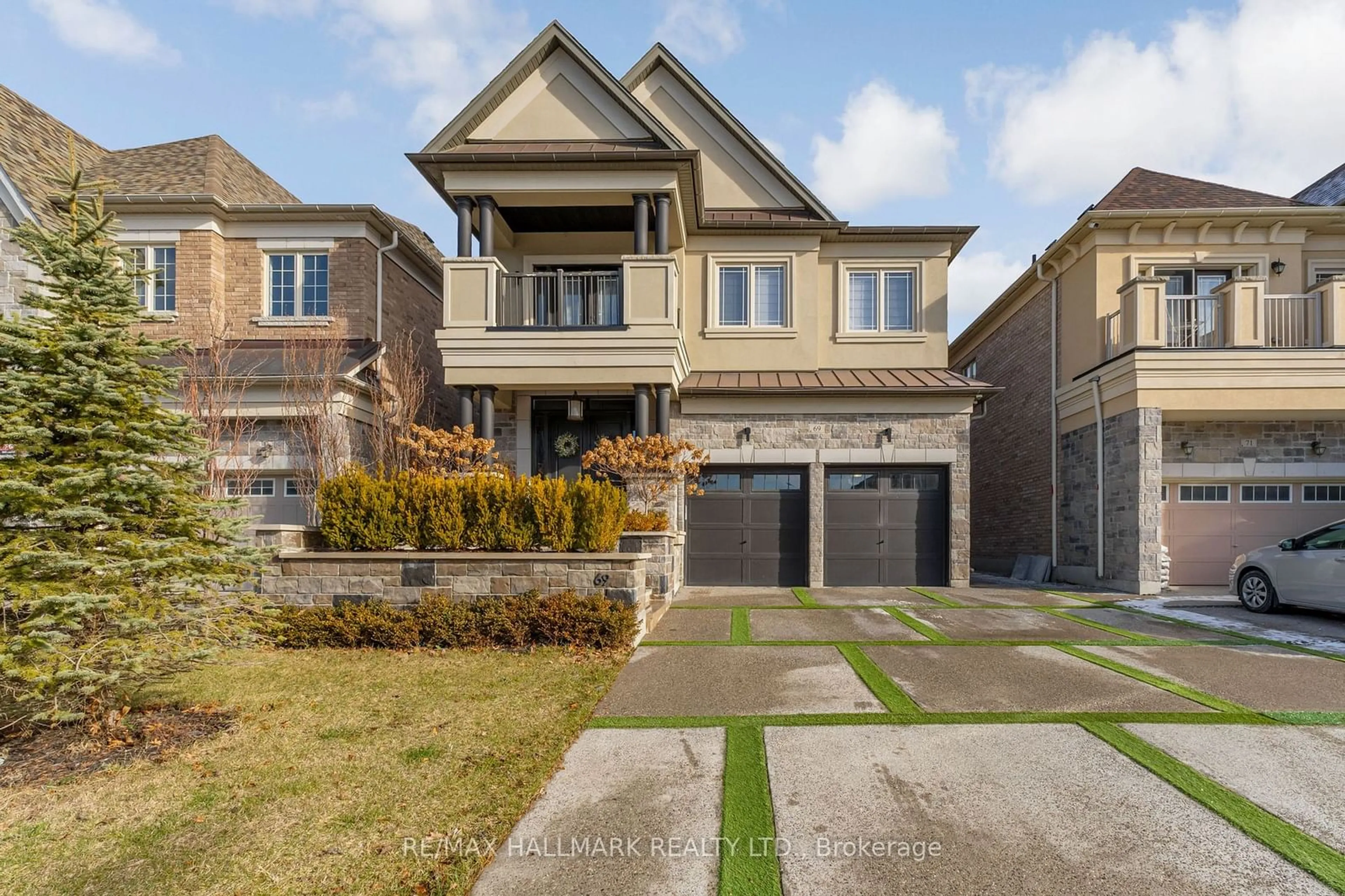 Home with brick exterior material, street for 69 Menotti Dr, Richmond Hill Ontario L4E 1G7