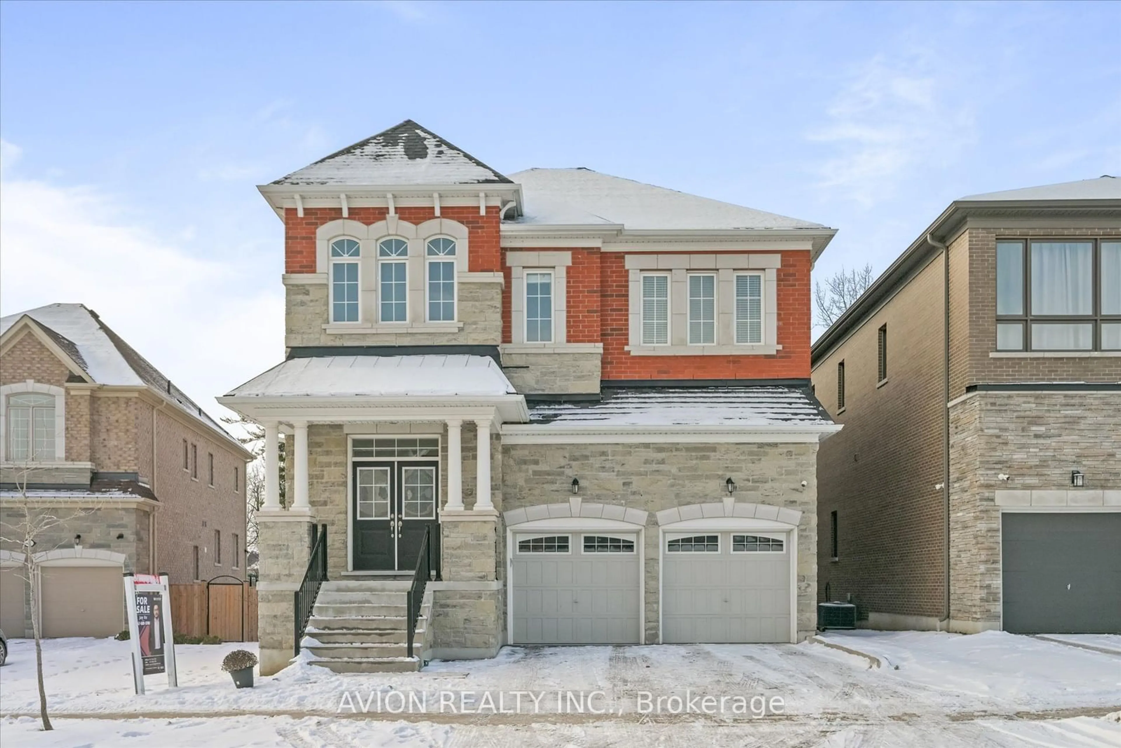 Home with brick exterior material, street for 17 Leary Cres, Richmond Hill Ontario L4S 0G7