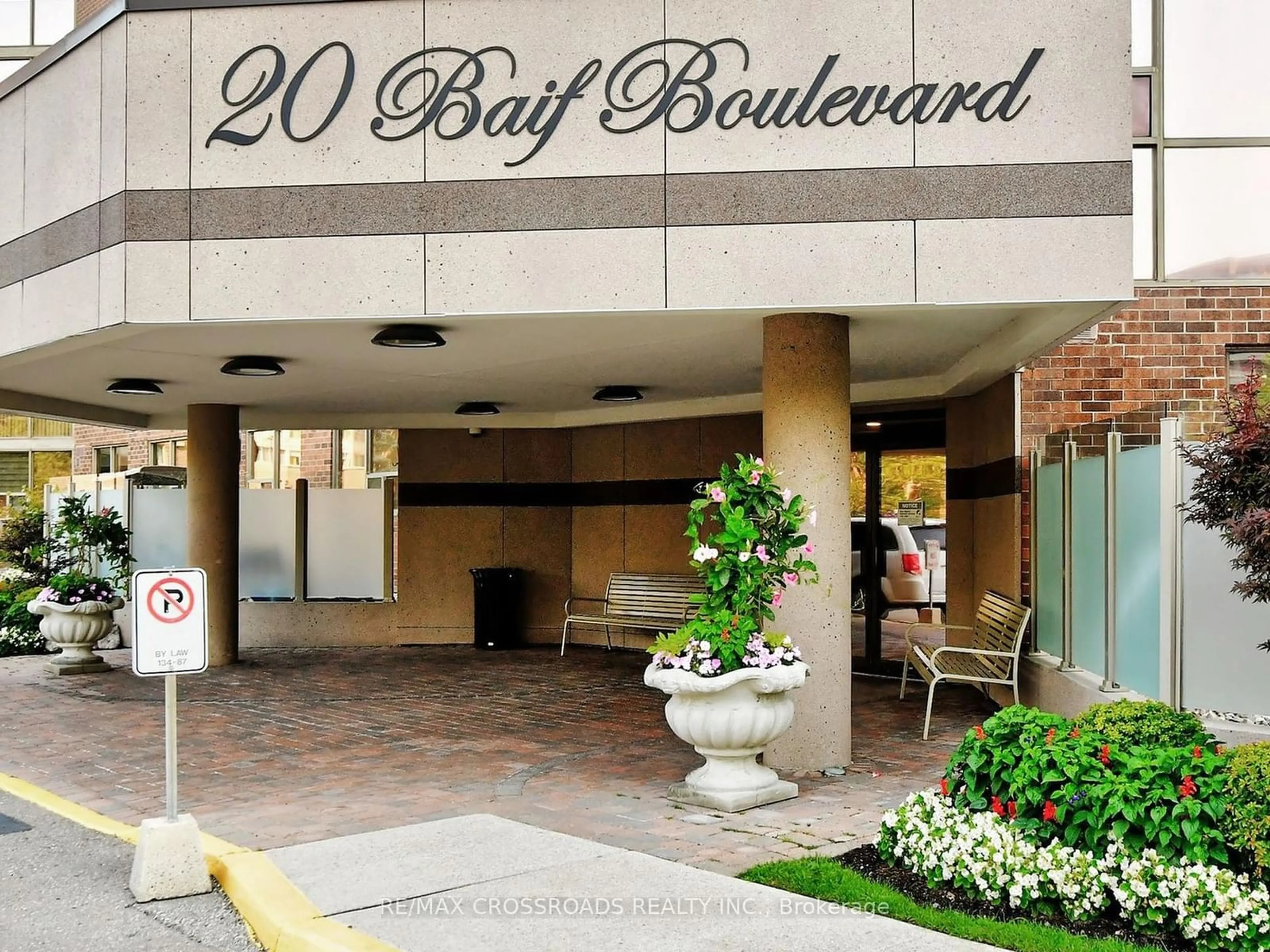 Lobby for 20 Baif Blvd #707, Richmond Hill Ontario L4C 8T1