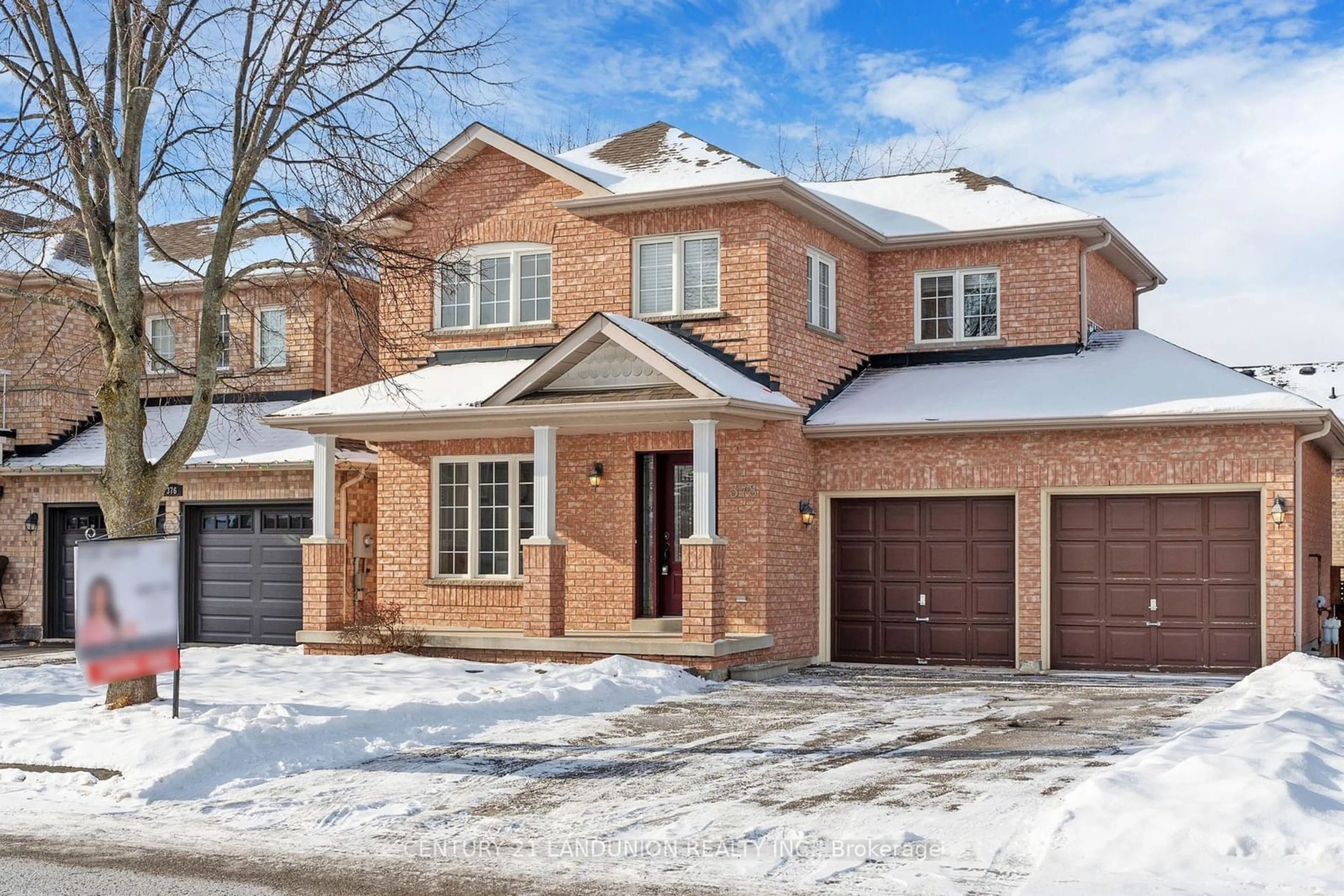 Home with brick exterior material, street for 378 Spruce Grove Cres, Newmarket Ontario L3X 2X3