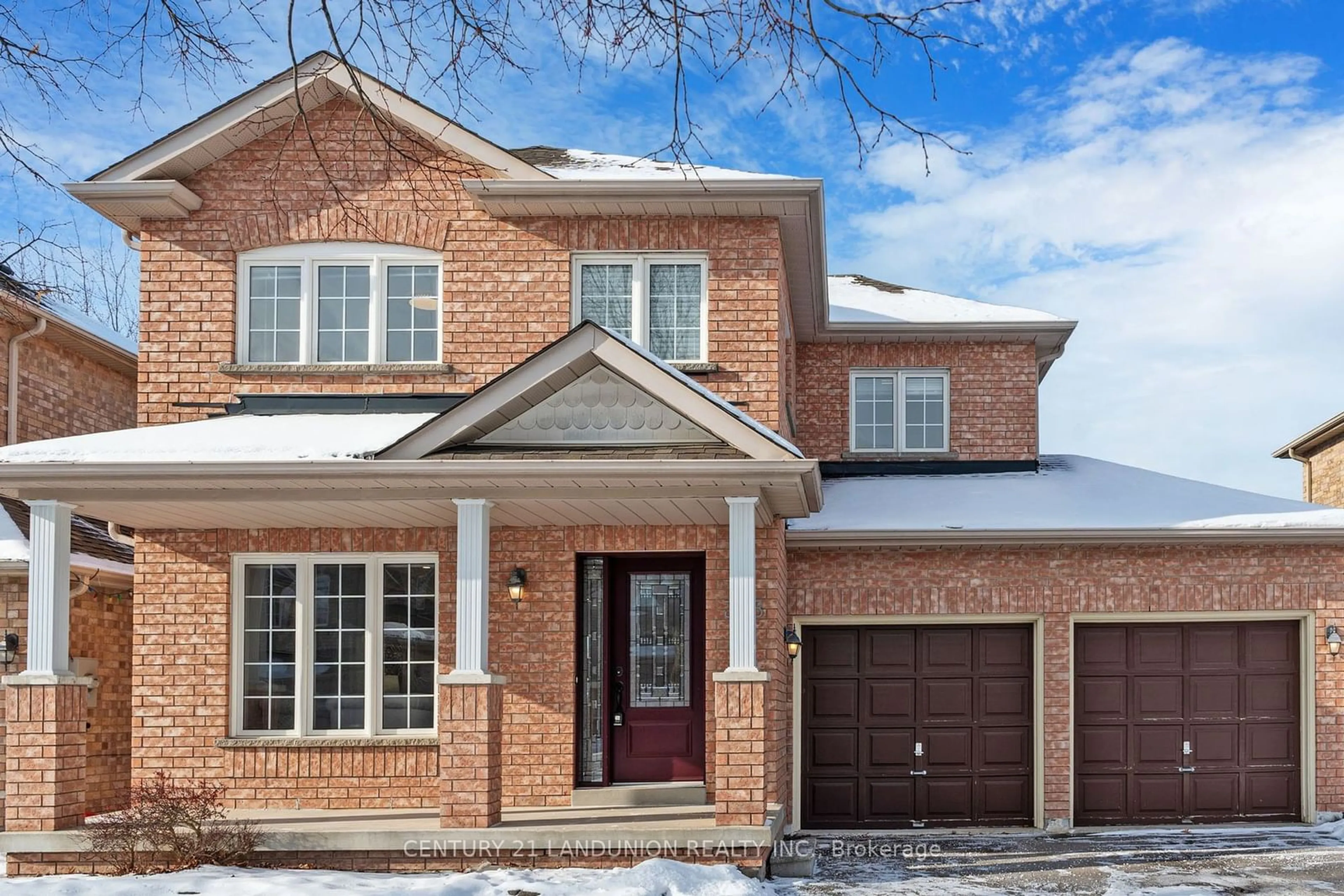 Home with brick exterior material, street for 378 Spruce Grove Cres, Newmarket Ontario L3X 2X3