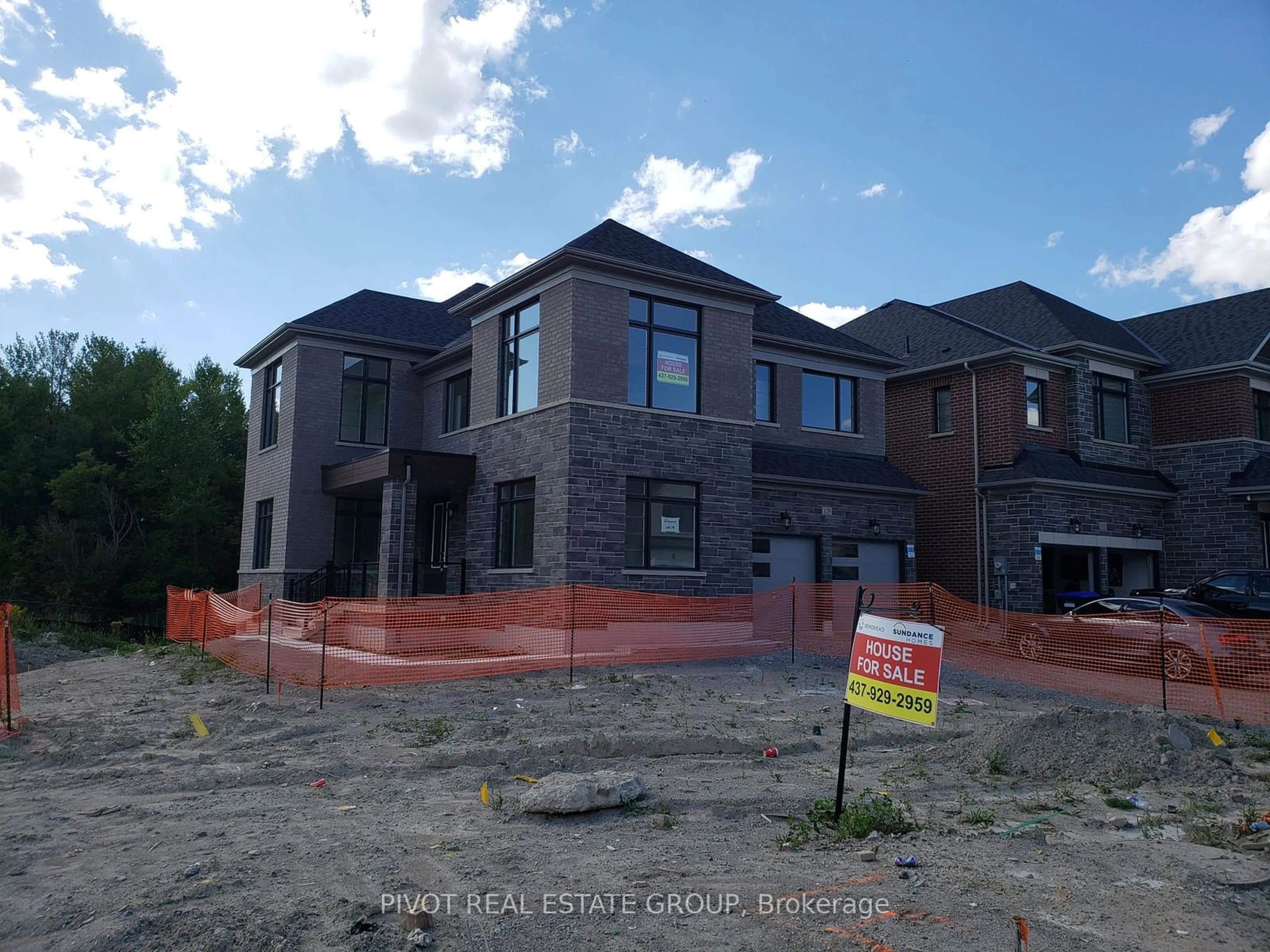 Home with brick exterior material, building for 129 Wraggs Rd, Bradford West Gwillimbury Ontario L3Z 4N2