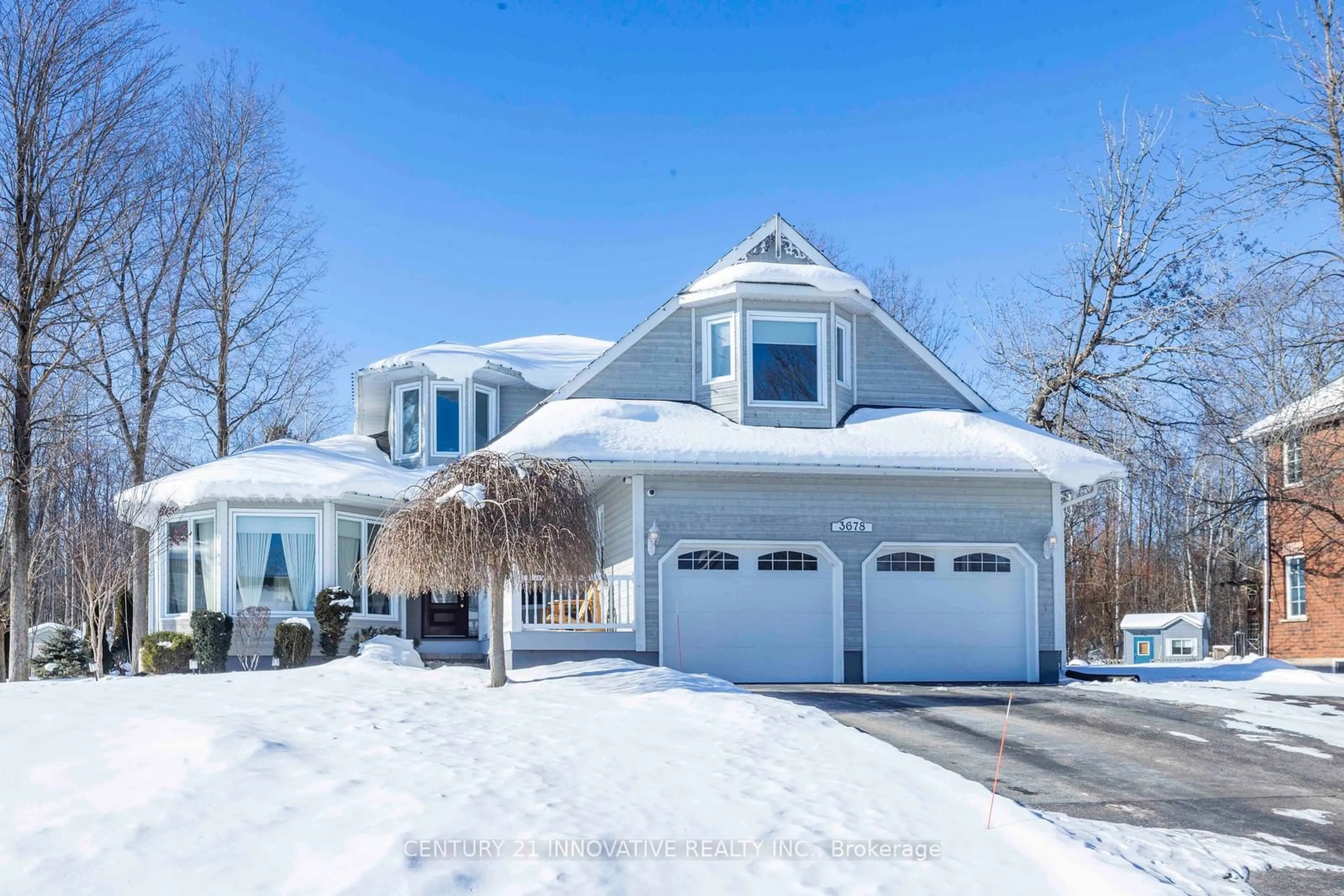 Home with vinyl exterior material, street for 3678 Kimberley St, Innisfil Ontario L9S 2L3