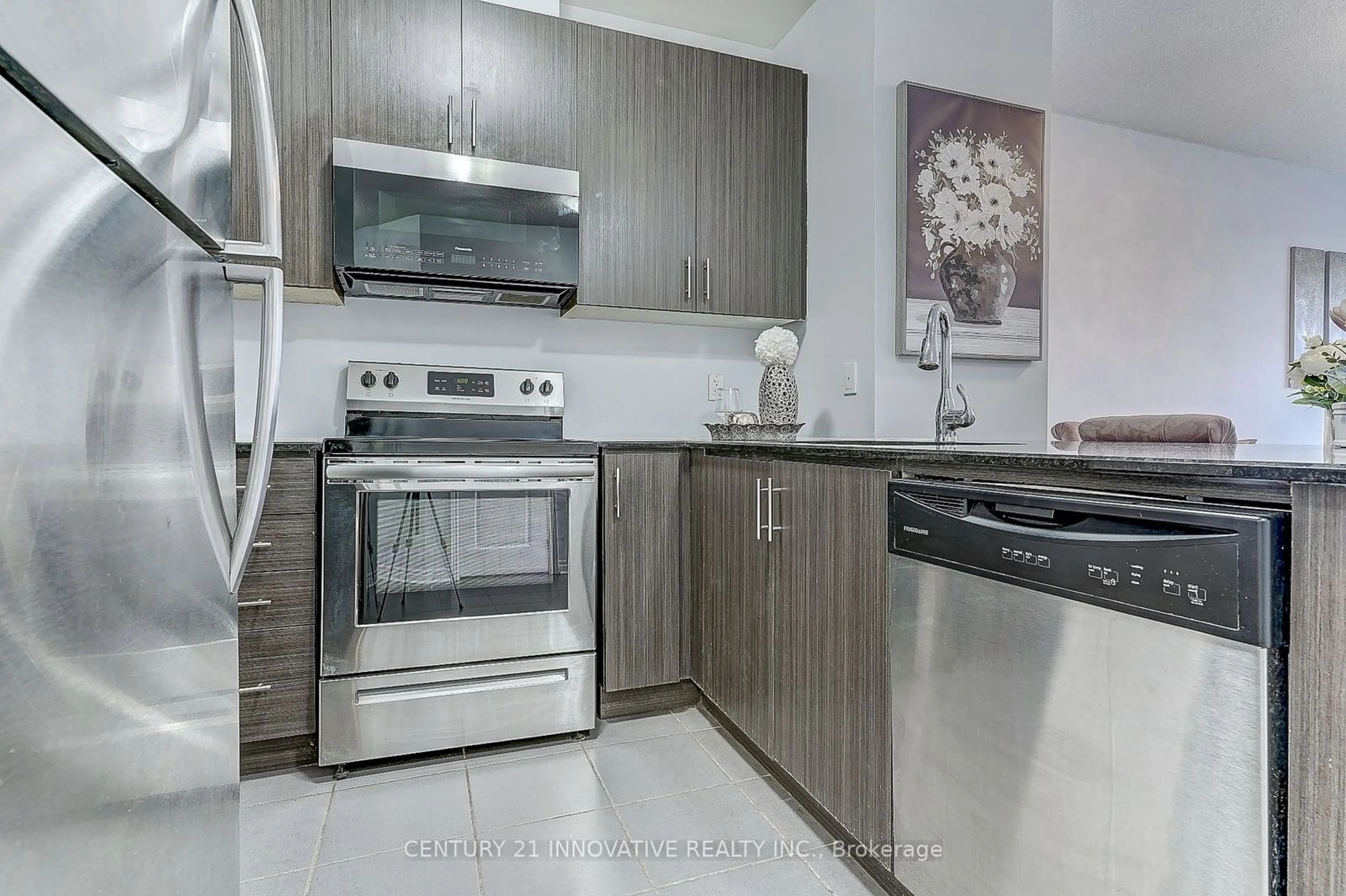 Standard kitchen, unknown for 7325 Markham Rd #225, Markham Ontario L3S 0C9