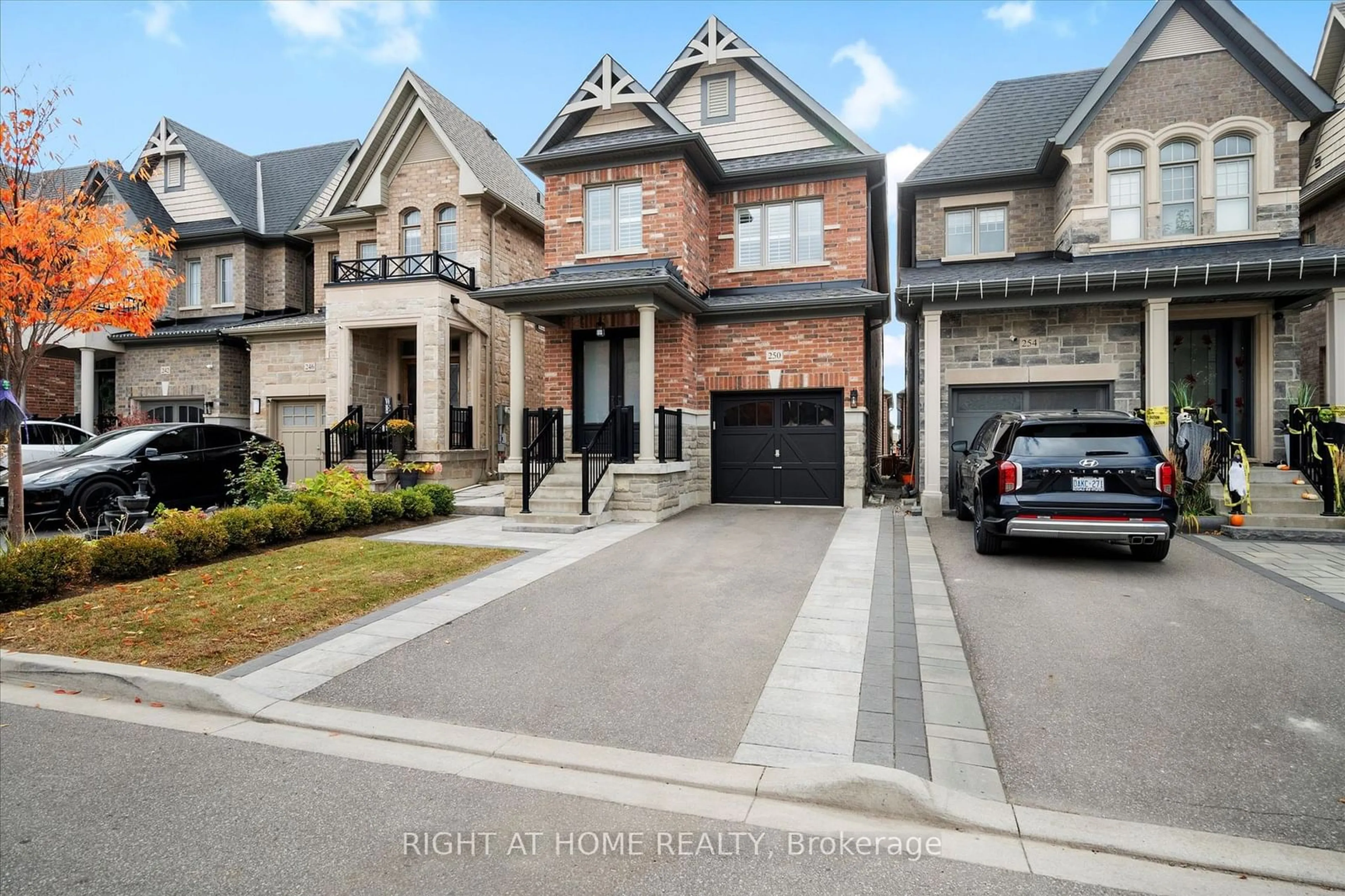 Home with brick exterior material, street for 250 Cranbrook Cres, Vaughan Ontario L4H 4K9