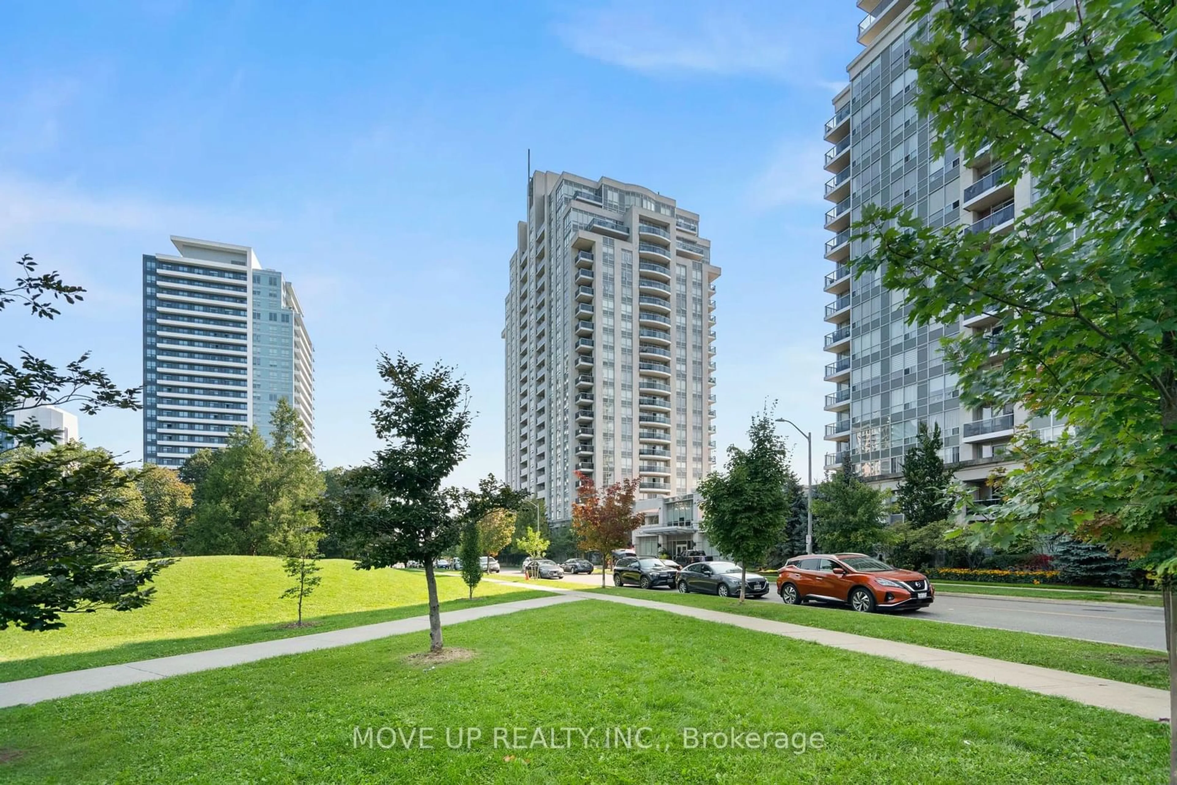 A pic from outside/outdoor area/front of a property/back of a property/a pic from drone, city buildings view from balcony for 7 North Park Rd #LPH5, Vaughan Ontario L4J 0C9