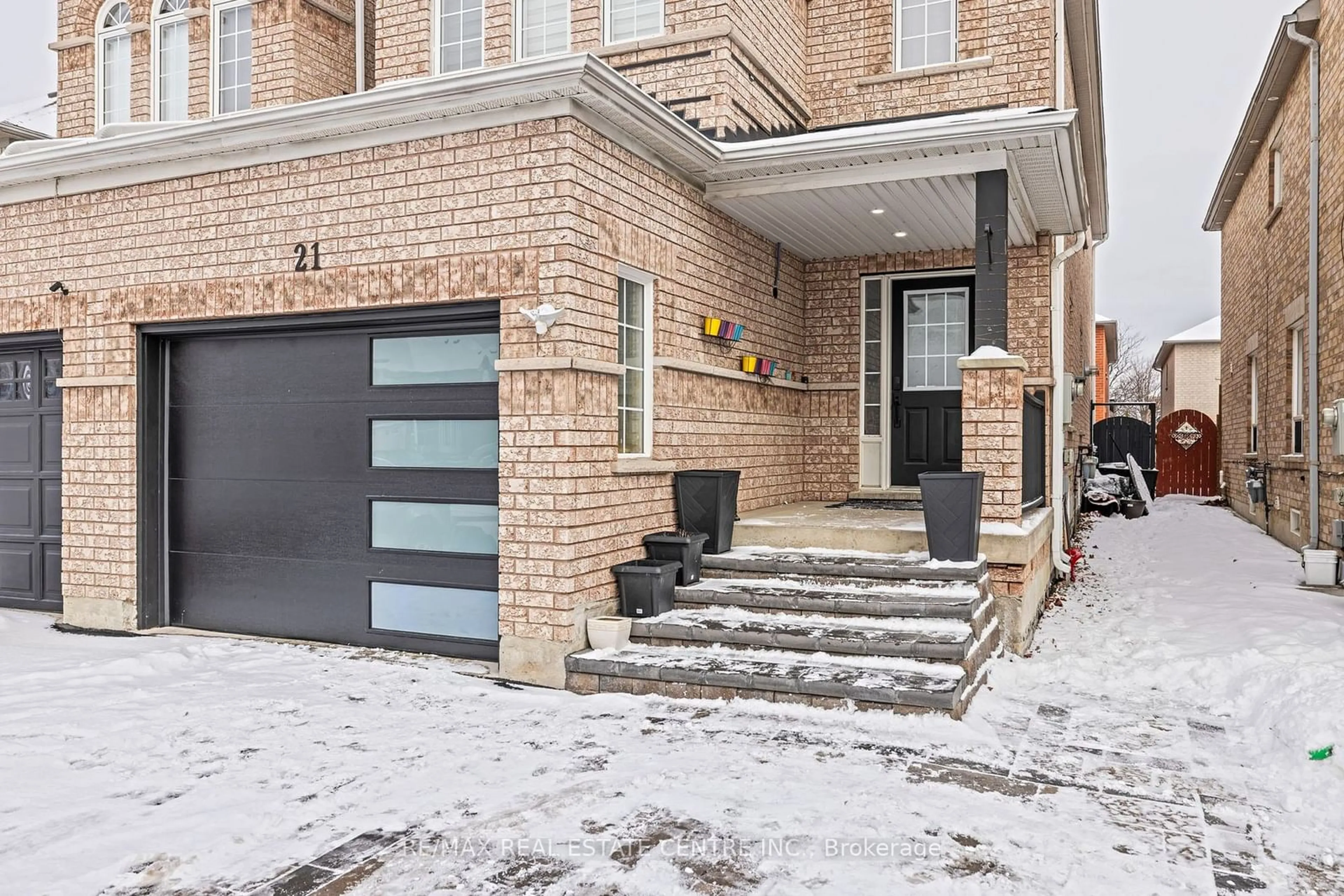 Home with brick exterior material, street for 21 Deepsprings Cres, Vaughan Ontario L6A 3M4