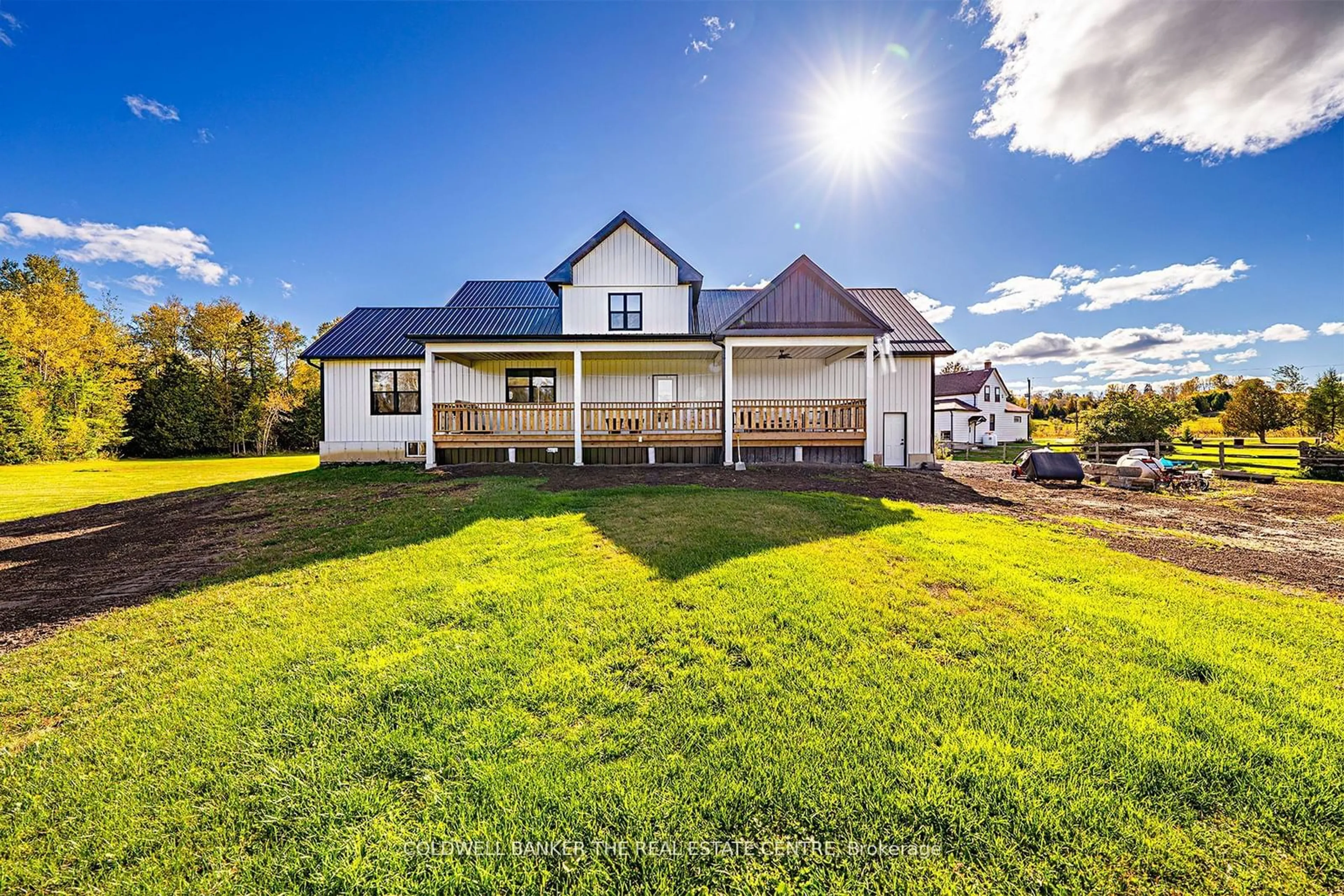 A pic from outside/outdoor area/front of a property/back of a property/a pic from drone, building for 11601 Concession 3 Rd, Uxbridge Ontario L9L 1R1