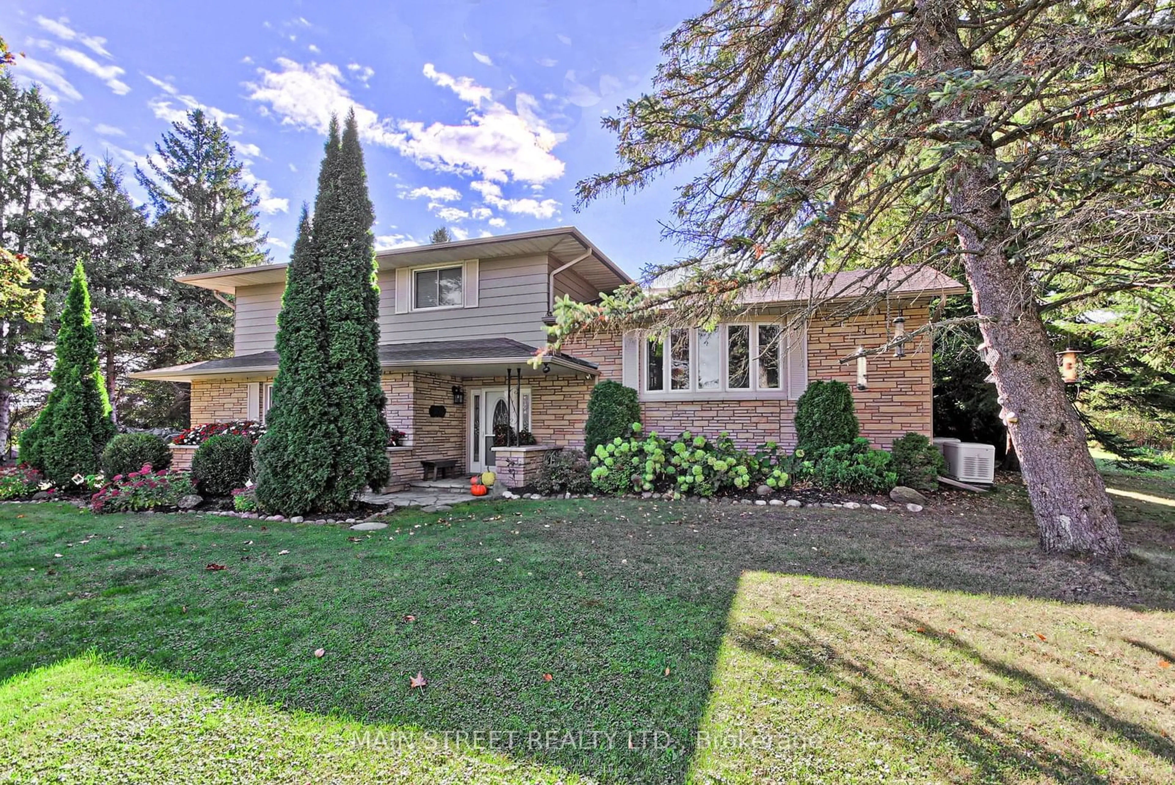 Home with brick exterior material, street for 739 Regional Rd. 13 Rd, Uxbridge Ontario L0C 1C0