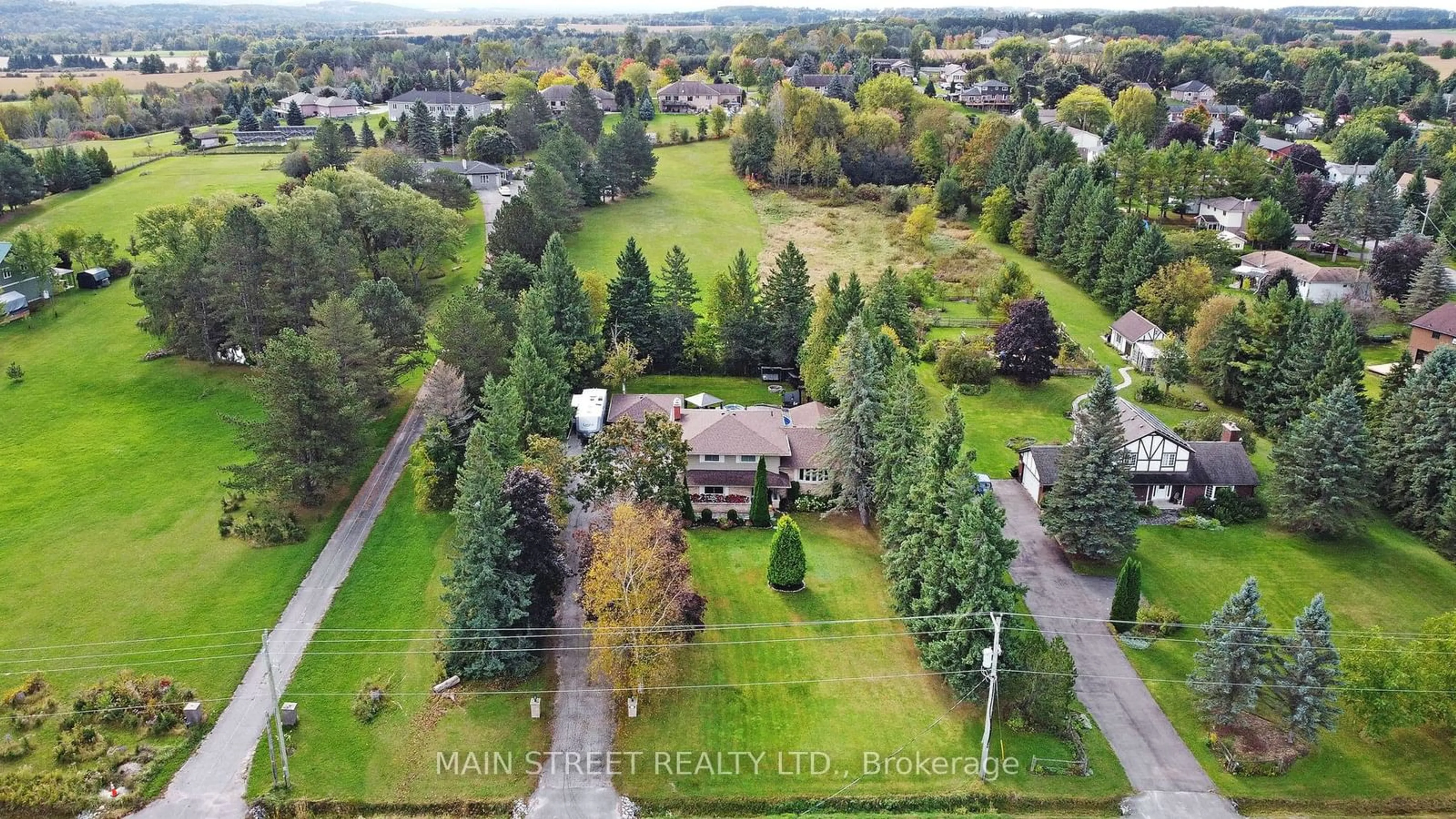 A pic from outside/outdoor area/front of a property/back of a property/a pic from drone, unknown for 739 Regional Rd. 13 Rd, Uxbridge Ontario L0C 1C0