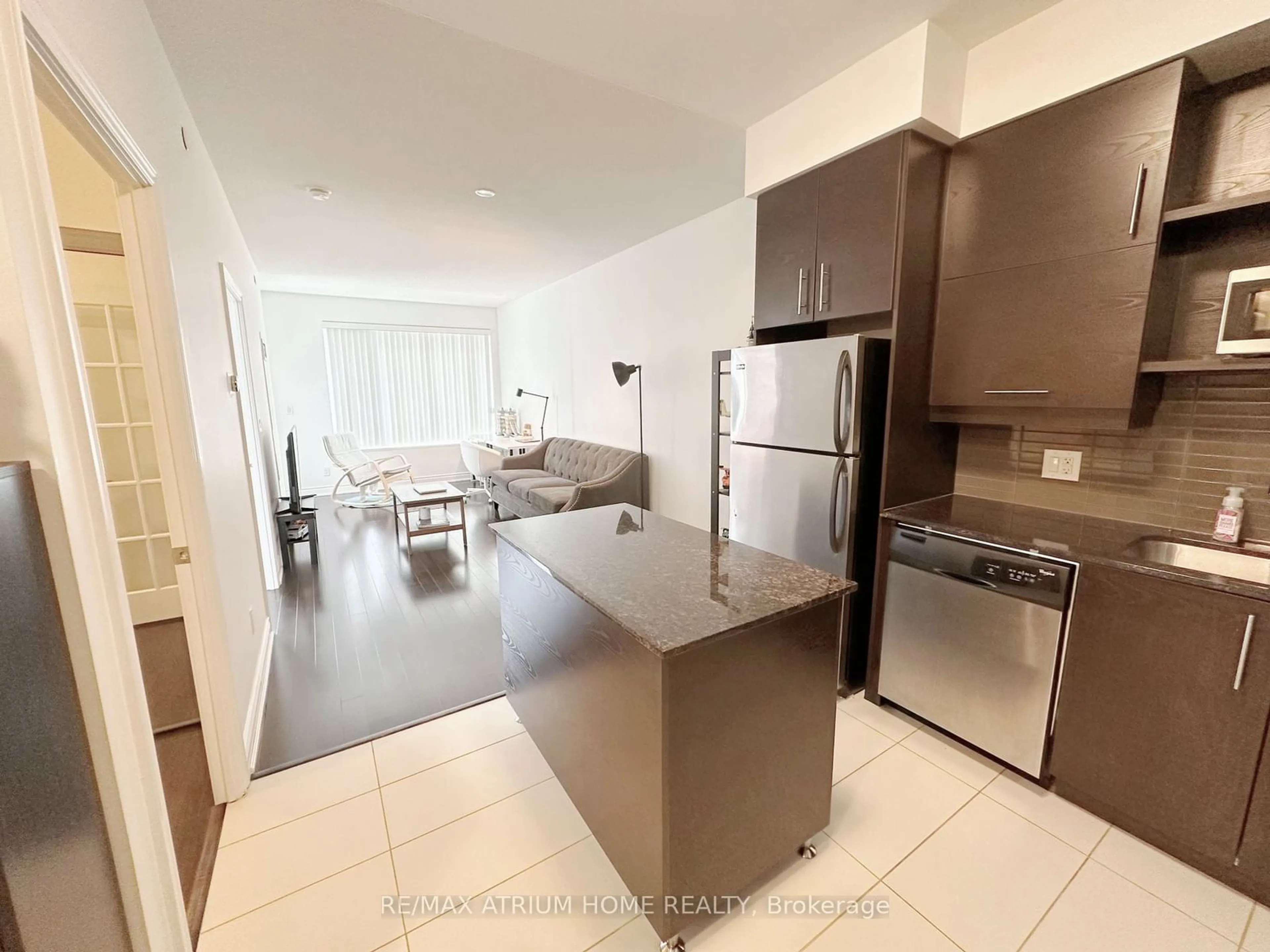 Open concept kitchen, unknown for 277 South Park Rd #316, Markham Ontario L3T 0B7