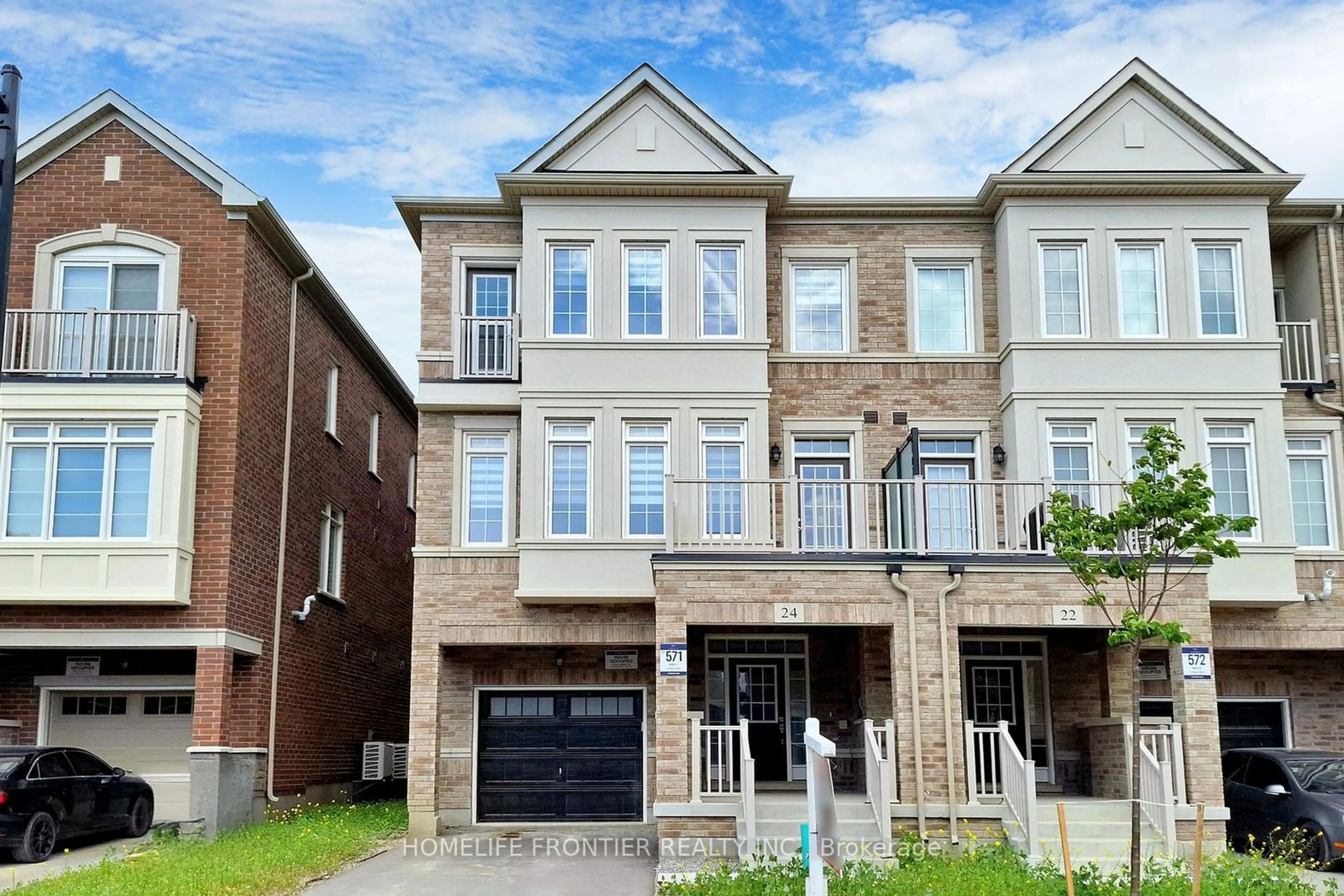 Home with brick exterior material, street for 24 Paisley Dr, Bradford West Gwillimbury Ontario L3Z 4P2